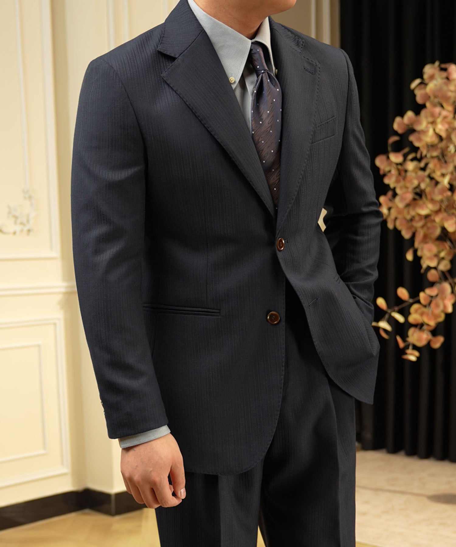 【NEW ITEM】スリムフィット シングルブレスト ノッチドラペル パッチポケット クラシック スタンダード 機能性抜群 シワになりにくい エレガント セットアップ