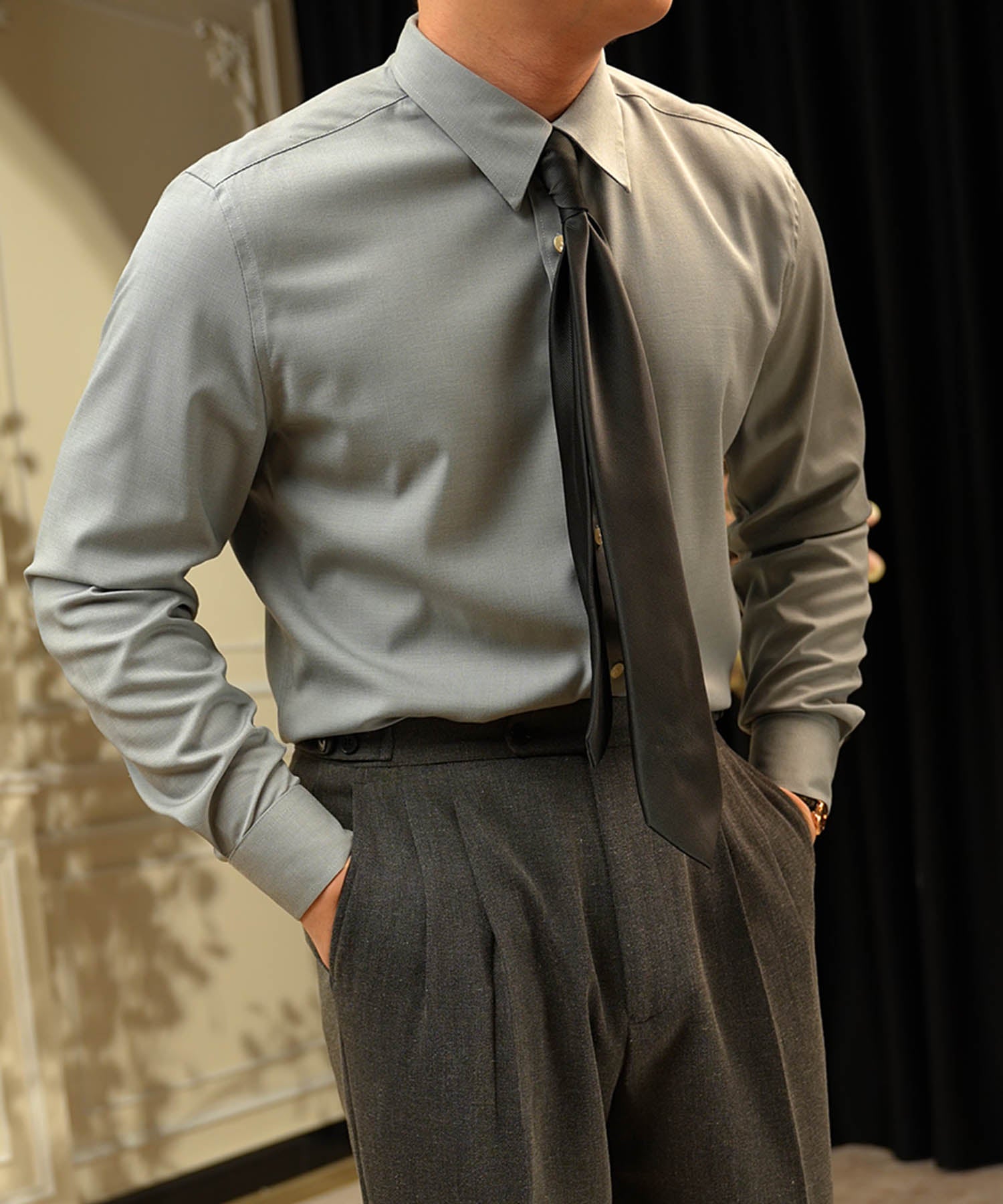 【NEW ITEM】スリムフィット 無地 機能性抜群 シワになりにくい 清潔感 ロングスリーブ ミニマル エレガンス シャツ