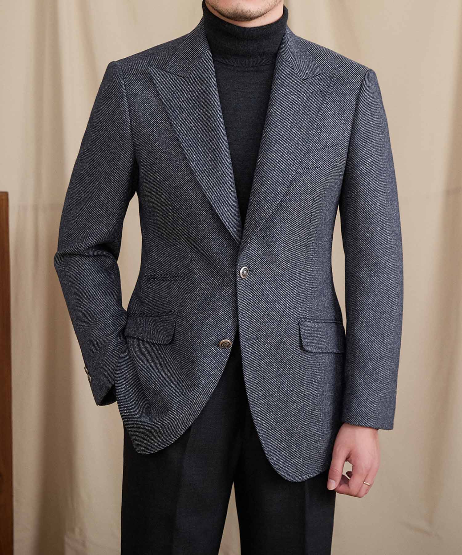 【NEW ITEM】スリムフィット シングルブレスト 2つボタン メランジ調 ピークドラペル フラップポケット チェンジポケット クラシック スタンダード 機能性抜群 シワになりにくい エレガント テーラード ジャケット