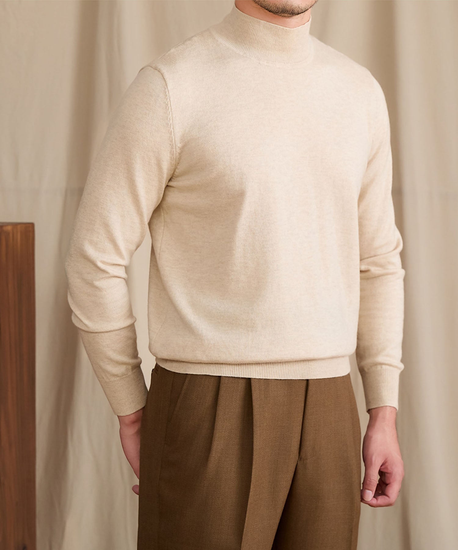 【NEW ITEM】スリムフィット リブ ニット ウール 天然素材 ベーシック 機能性抜群 シワになりにくい モックネック ハイネック ロングスリーブ ニット セーター