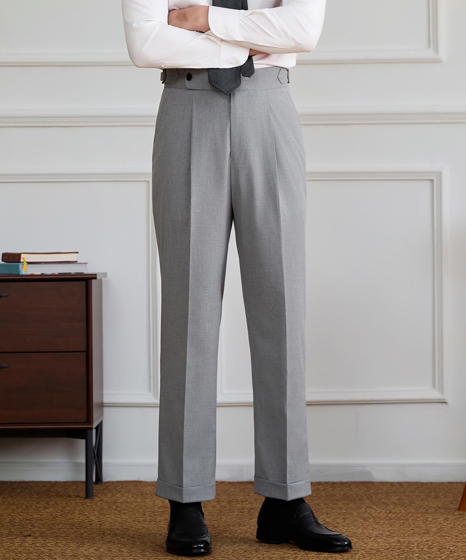 【NEW ITEM】スリムフィット 1つボタン ウエストサイドベルト ベルトレス サイズ調整可能 タック クリース シワになりにくい ダブル トラウザー パンツ スラックス ズボン