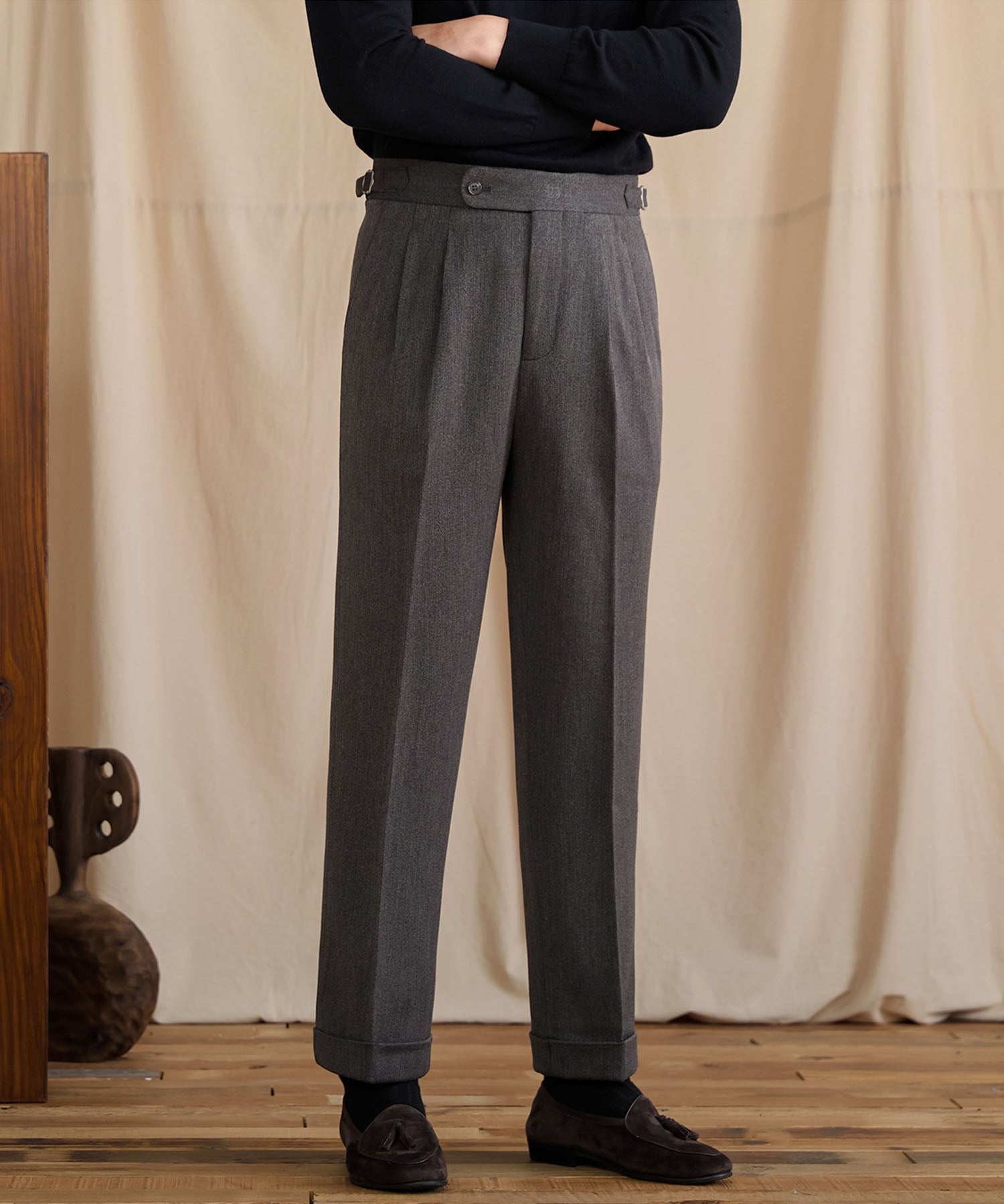 【NEW ITEM】スリムフィット 1つボタン ウエストサイドベルト サイズ調整可能 ウール ツータック クリース シワになりにくい ダブル トラウザー パンツ スラックス ズボン