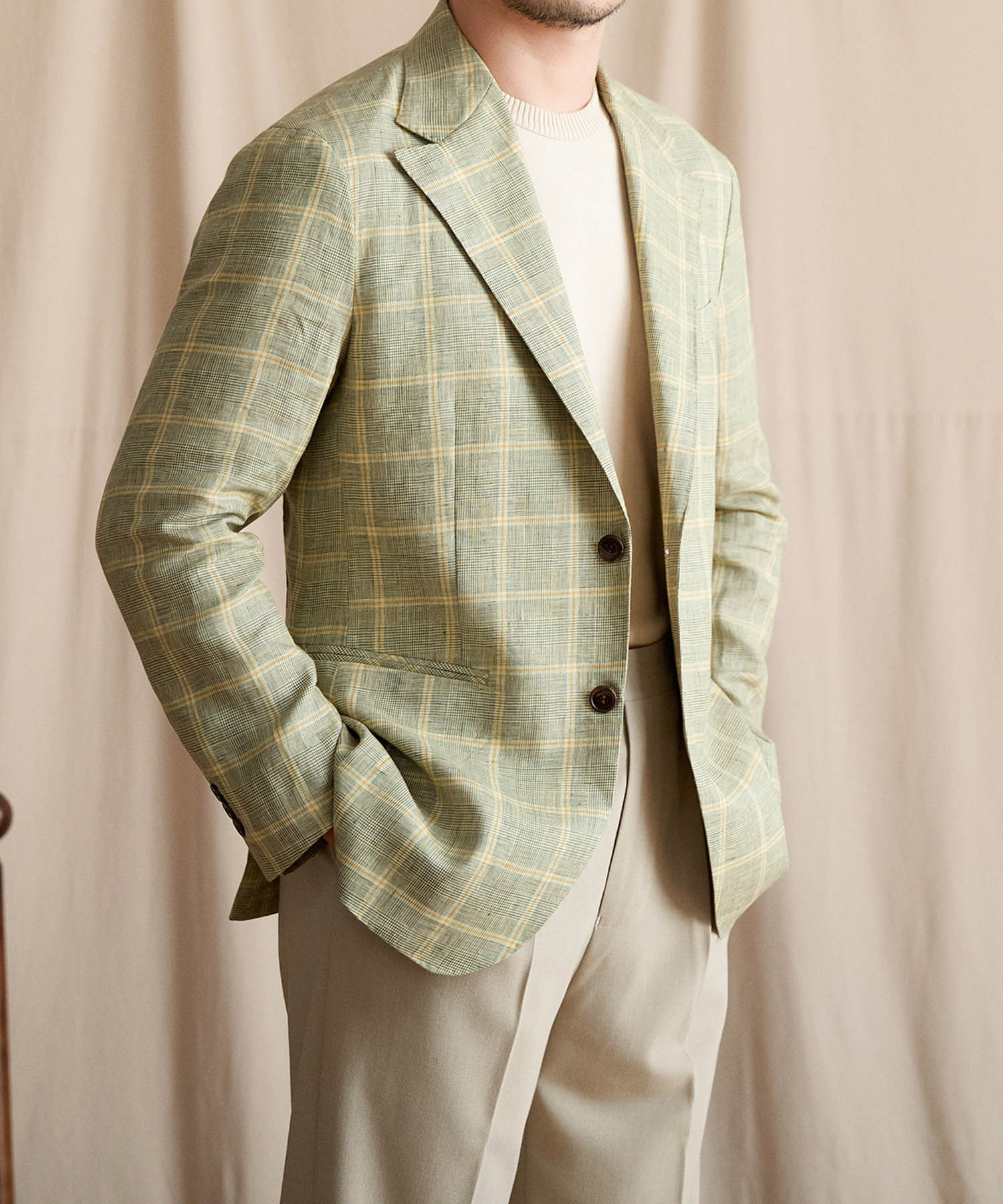 【NEW ITEM】スリムフィット シングルブレスト 2つボタン リネン 天然素材 チェック 柄 ピークドラペル 玉縁ポケット スタンダード 機能性抜群 シワになりにくい エレガント テーラード ジャケット