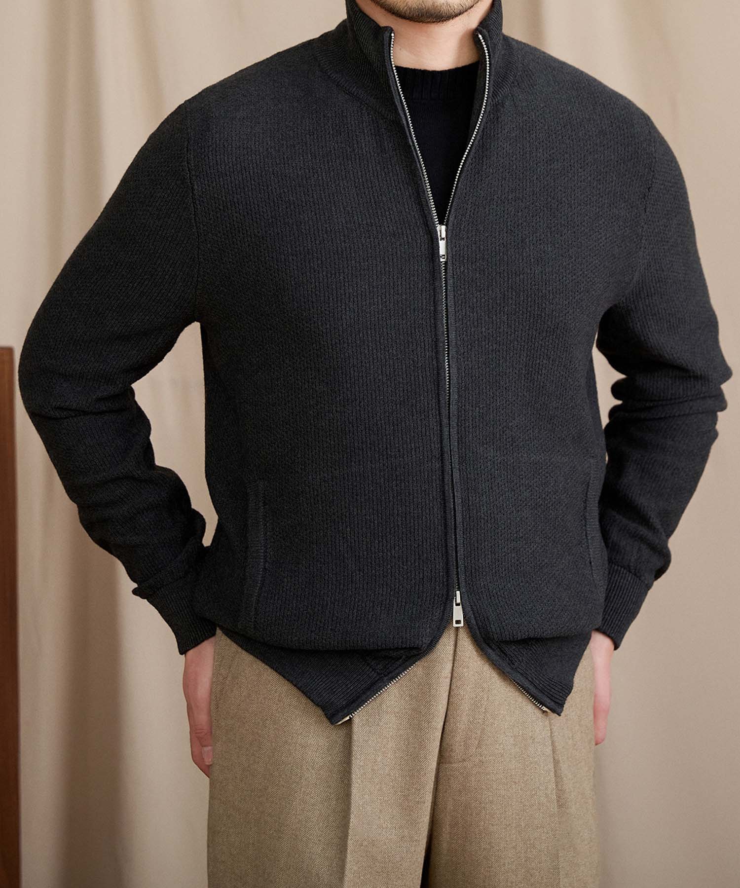【NEW ITEM】スリムフィット 2WAY 機能性抜群 ウール 天然素材 オープン ジップ ハイゲージ シワになりにくい 清潔感 トップス リブ ニット セーター