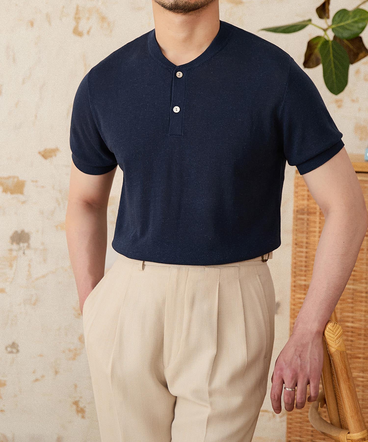 【NEW ITEM】スリムフィット 機能性抜群 通気性抜群 2つボタン 麻 異素材 シワになりにくい 清潔感 清涼感 エレガンス サマーニット トップス シャツ