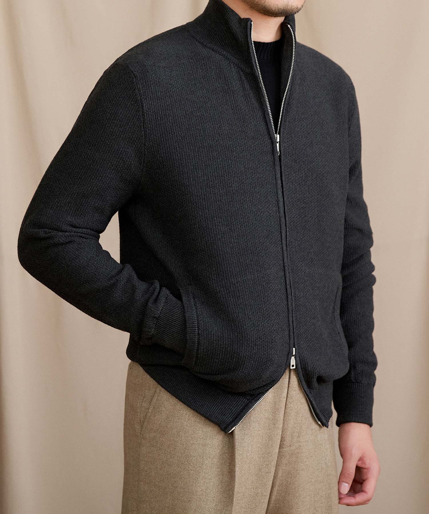 【NEW ITEM】スリムフィット 2WAY 機能性抜群 ウール 天然素材 オープン ジップ ハイゲージ シワになりにくい 清潔感 トップス リブ ニット セーター