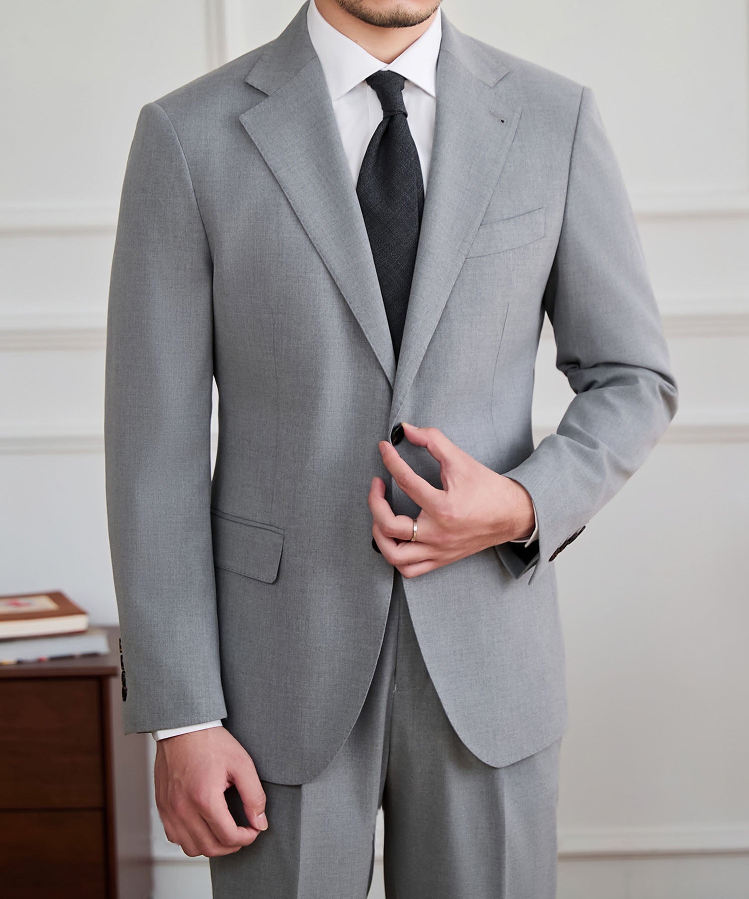 【NEW ITEM】スリムフィット シングルブレスト ノッチドラペル フラップポケット ベーシック スタンダード 機能性抜群 シワになりにくい エレガント セットアップ