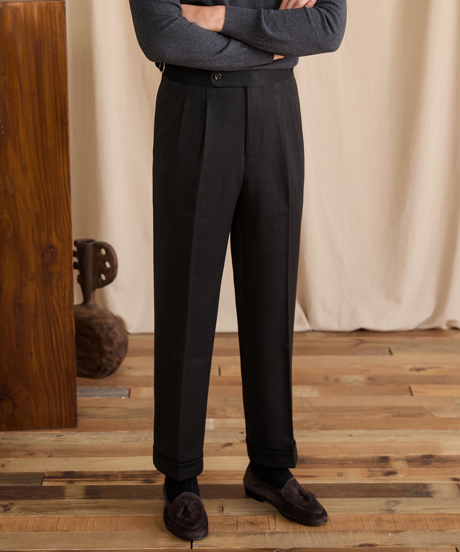 【NEW ITEM】スリムフィット 1つボタン ウエストサイドベルト サイズ調整可能 ウール ツータック クリース シワになりにくい ダブル トラウザー パンツ スラックス ズボン