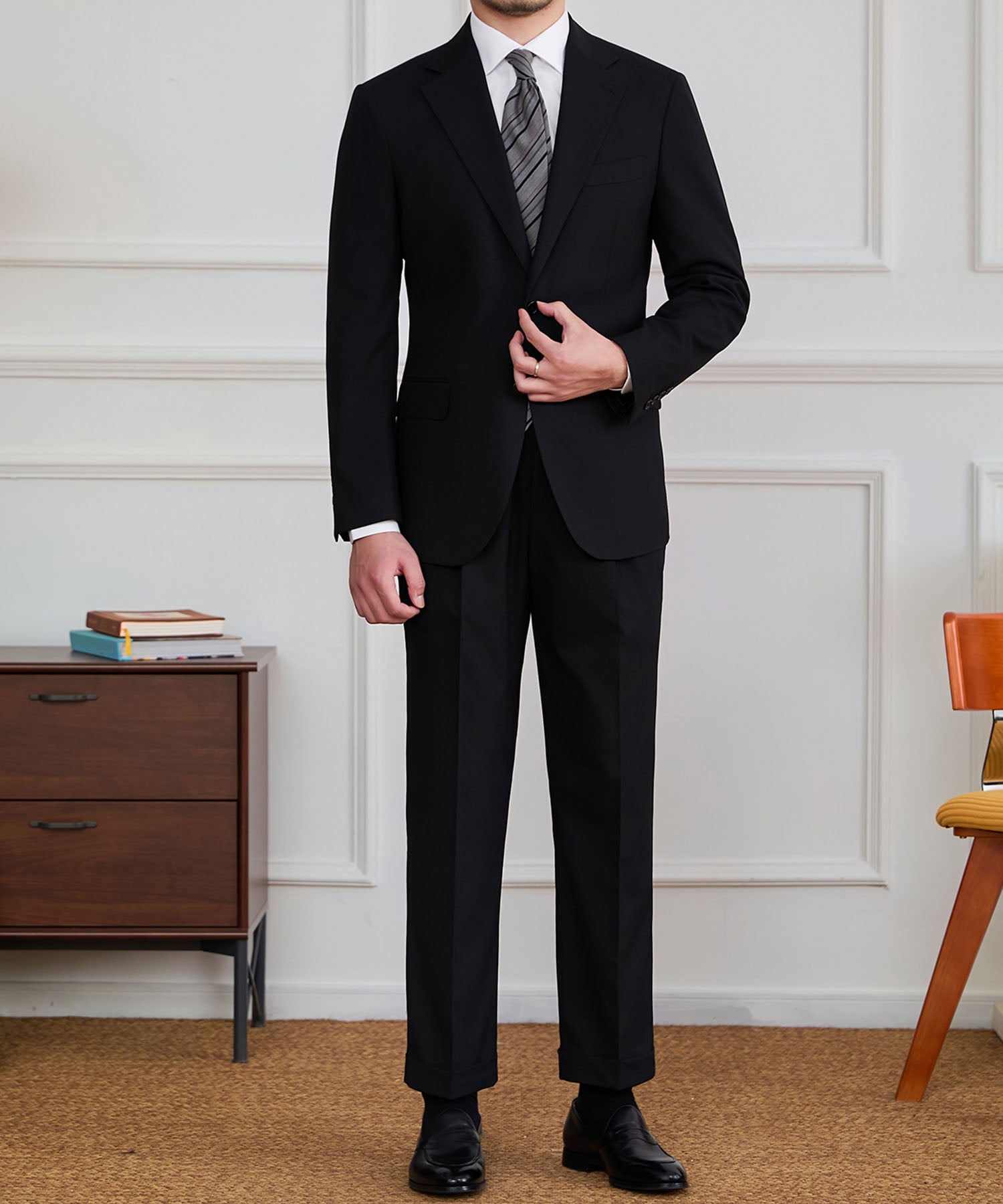 【NEW ITEM】スリムフィット シングルブレスト ノッチドラペル フラップポケット ベーシック スタンダード 機能性抜群 シワになりにくい エレガント セットアップ