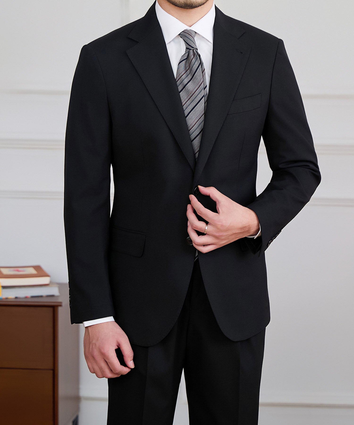 【NEW ITEM】スリムフィット シングルブレスト ノッチドラペル フラップポケット ベーシック スタンダード 機能性抜群 シワになりにくい エレガント セットアップ