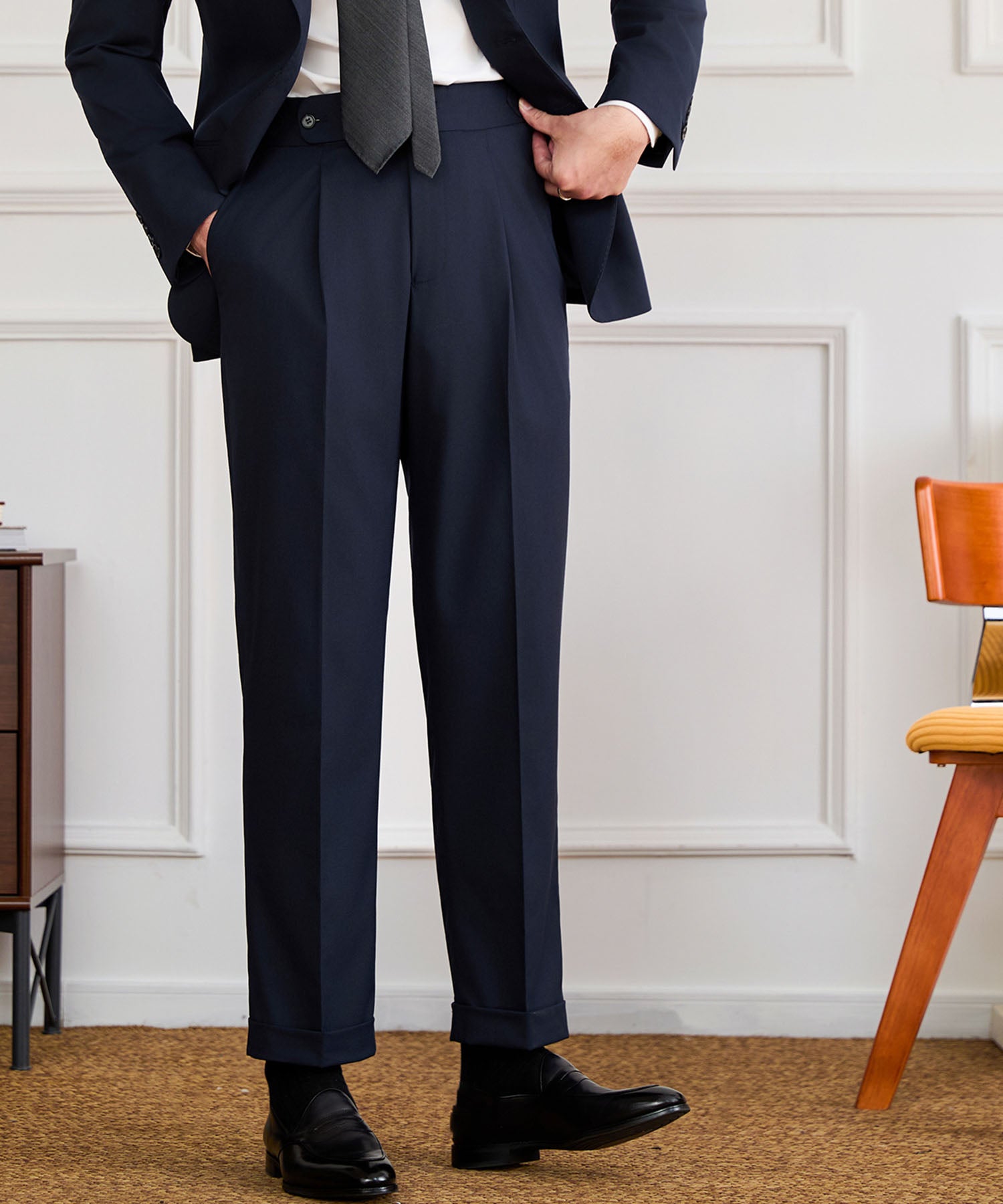 【NEW ITEM】スリムフィット シングルブレスト ノッチドラペル ベーシック スタンダード 機能性抜群 シワになりにくい エレガント スリーピース セットアップ