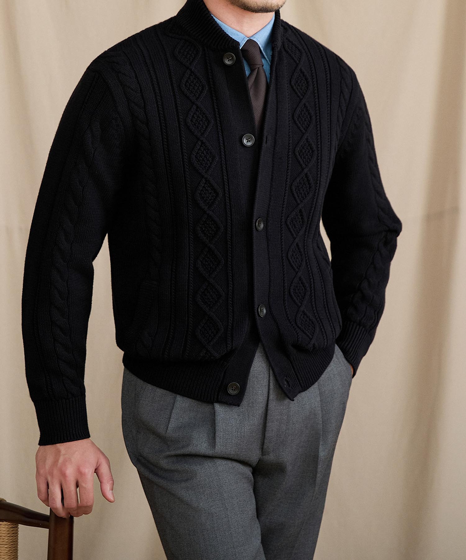 【NEW ITEM】スリムフィット 5つボタン 機能性抜群 綿 天然素材 ローゲージ シワになりにくい 清潔感 トップス リブ ニット カーディガン セーター