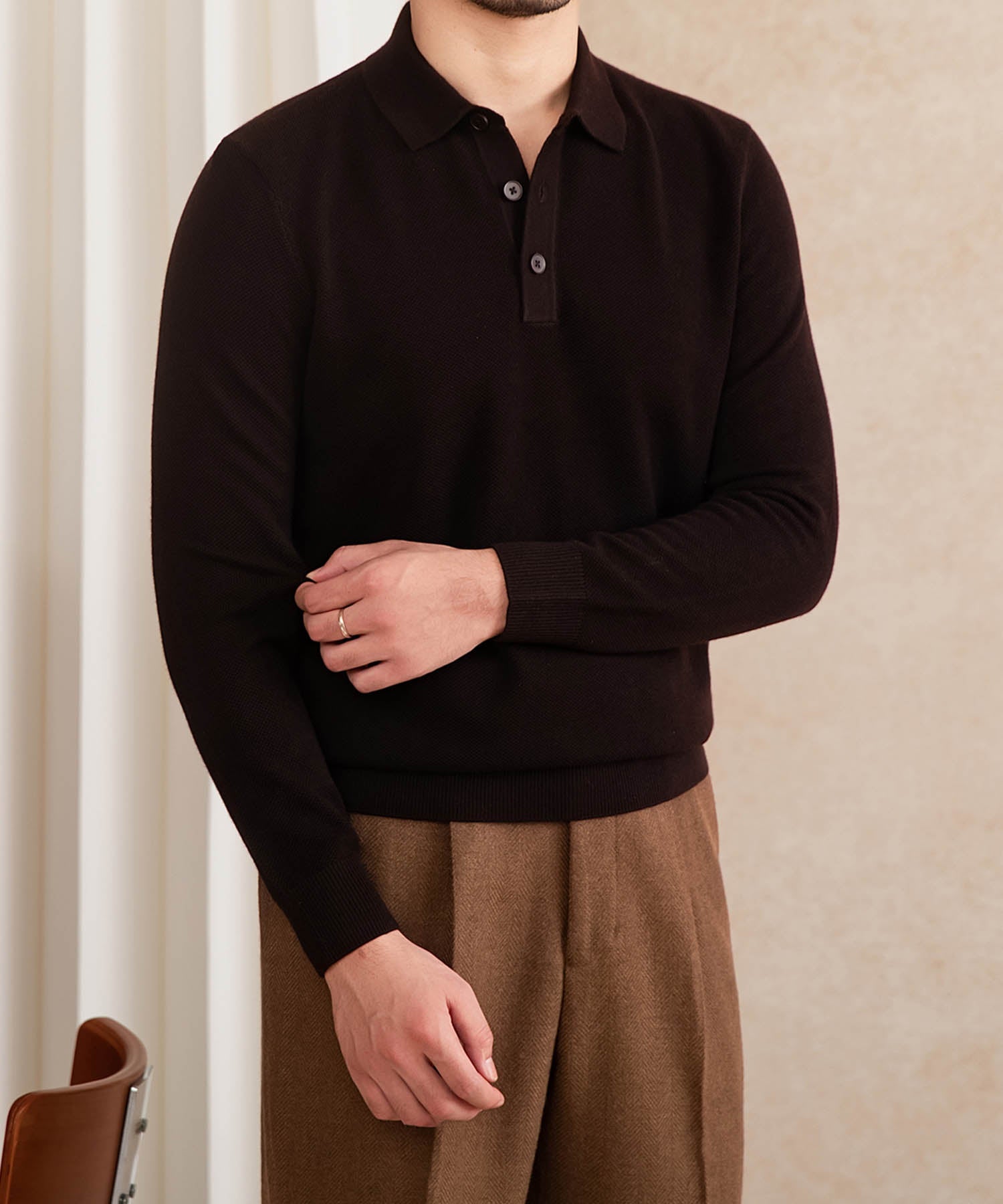 【COMING SOON】スリムフィット 機能性抜群 襟付き ミニマル シワになりにくい トップス ロングスリーブ ポロ リブ ニット セーター
