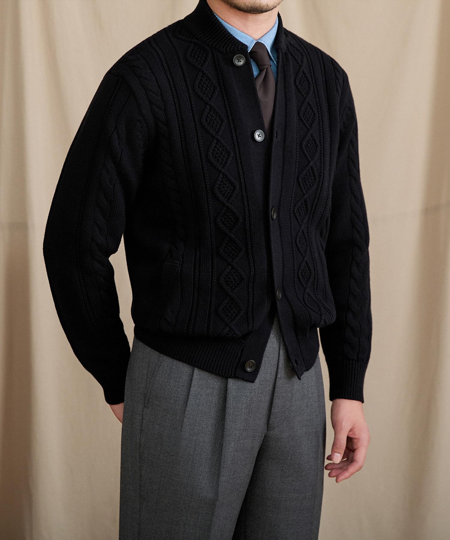 【NEW ITEM】スリムフィット 5つボタン 機能性抜群 綿 天然素材 ローゲージ シワになりにくい 清潔感 トップス リブ ニット カーディガン セーター