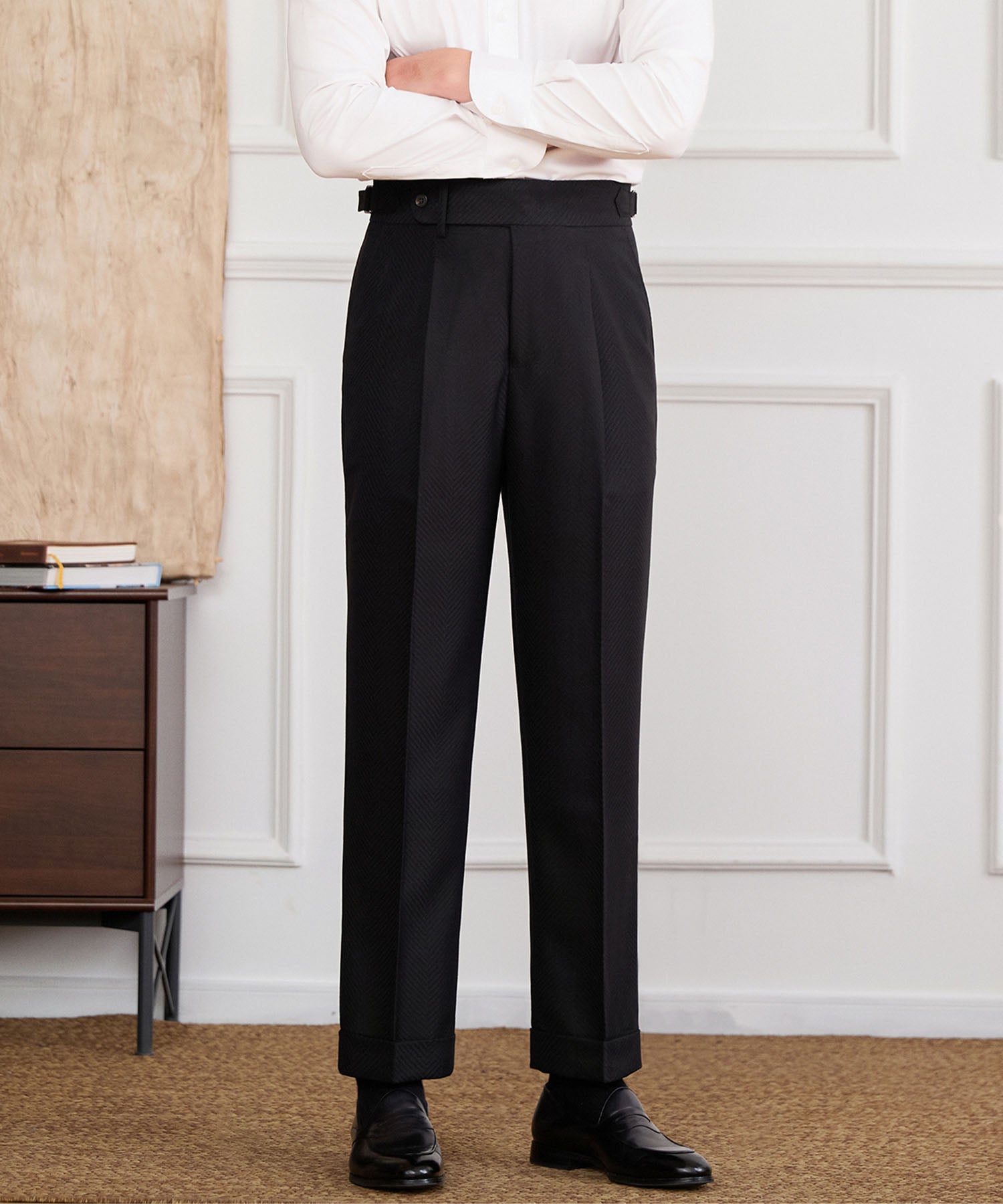 【NEW ITEM】スリムフィット 1つボタン ウエストサイドベルト サイズ調整可能 ヘリンボーン タック クリース クラシック シワになりにくい ダブル トラウザー パンツ スラックス ズボン