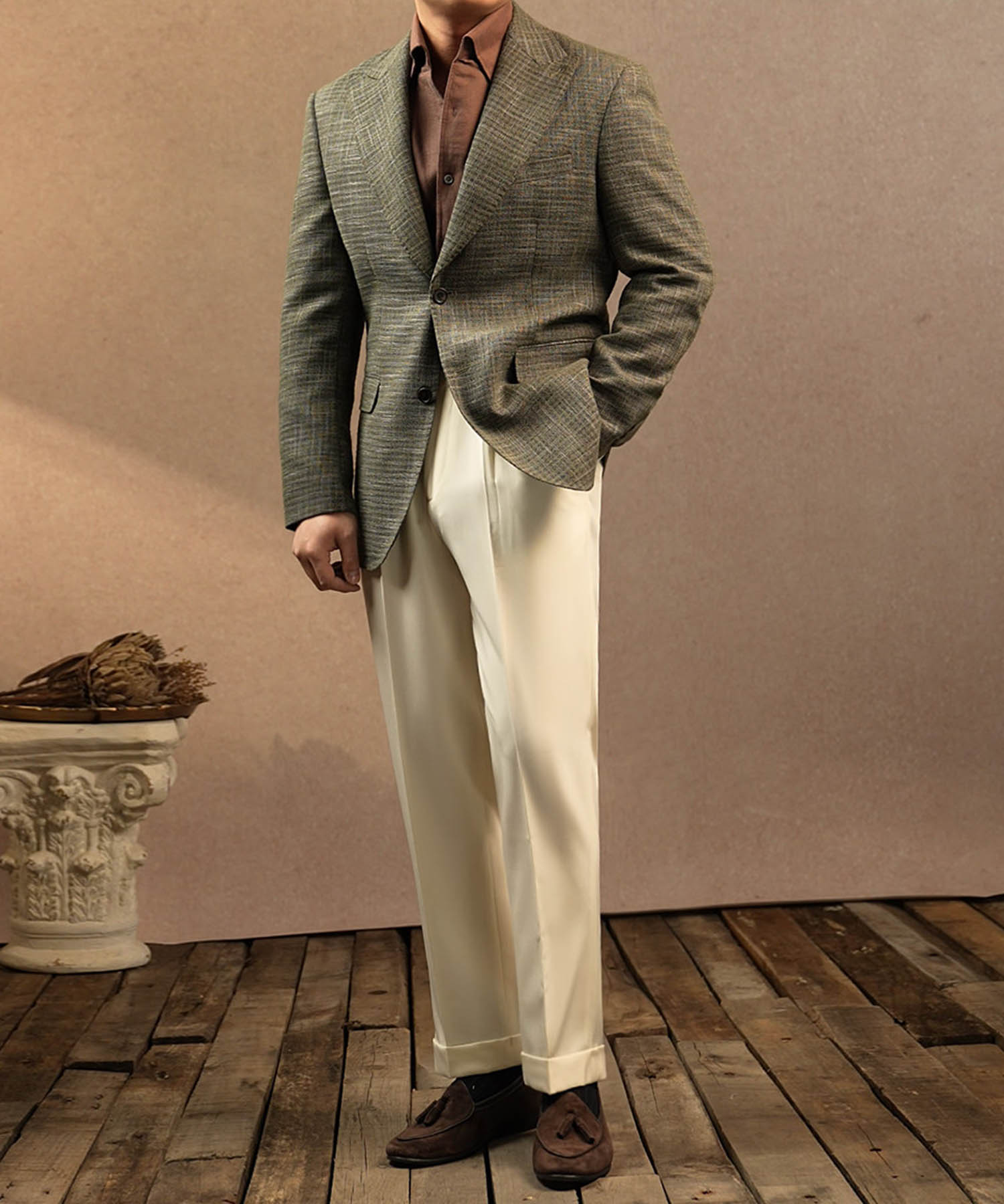 【NEW ITEM】スリムフィット シングルブレスト 2つボタン チェック 柄 ウール 天然素材 ピークドラペル フラップポケット クラシック スタンダード 機能性抜群 シワになりにくい エレガント テーラード ジャケット