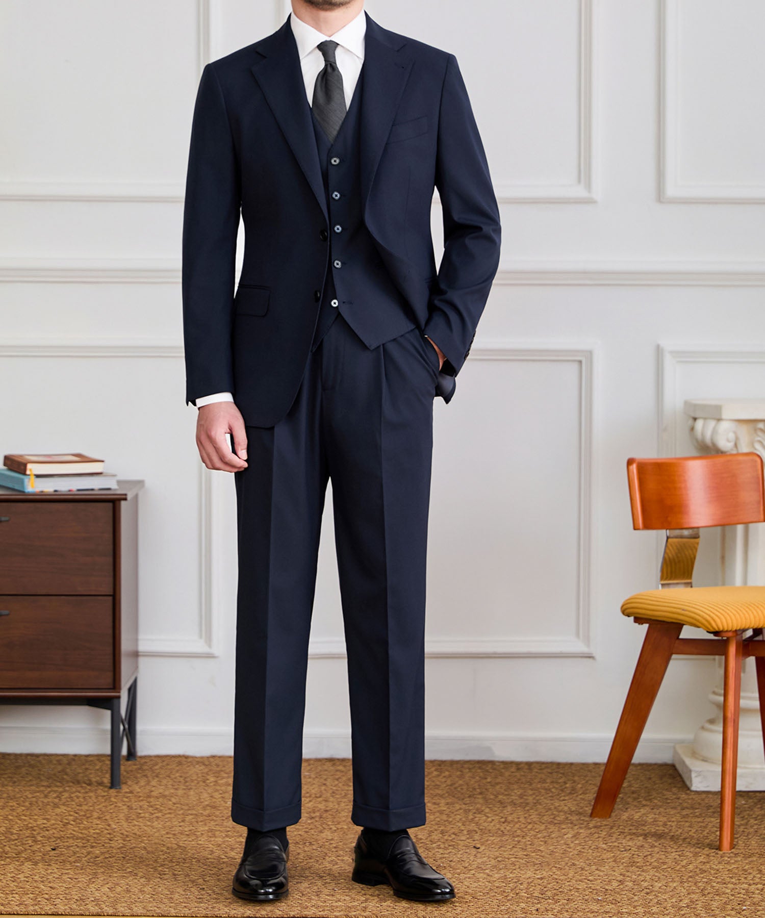 【NEW ITEM】スリムフィット シングルブレスト ノッチドラペル ベーシック スタンダード 機能性抜群 シワになりにくい エレガント スリーピース セットアップ