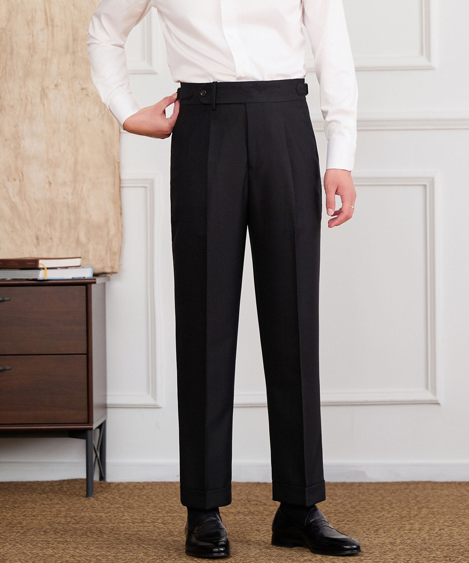 【NEW ITEM】スリムフィット 1つボタン ウエストサイドベルト サイズ調整可能 ヘリンボーン タック クリース クラシック シワになりにくい ダブル トラウザー パンツ スラックス ズボン
