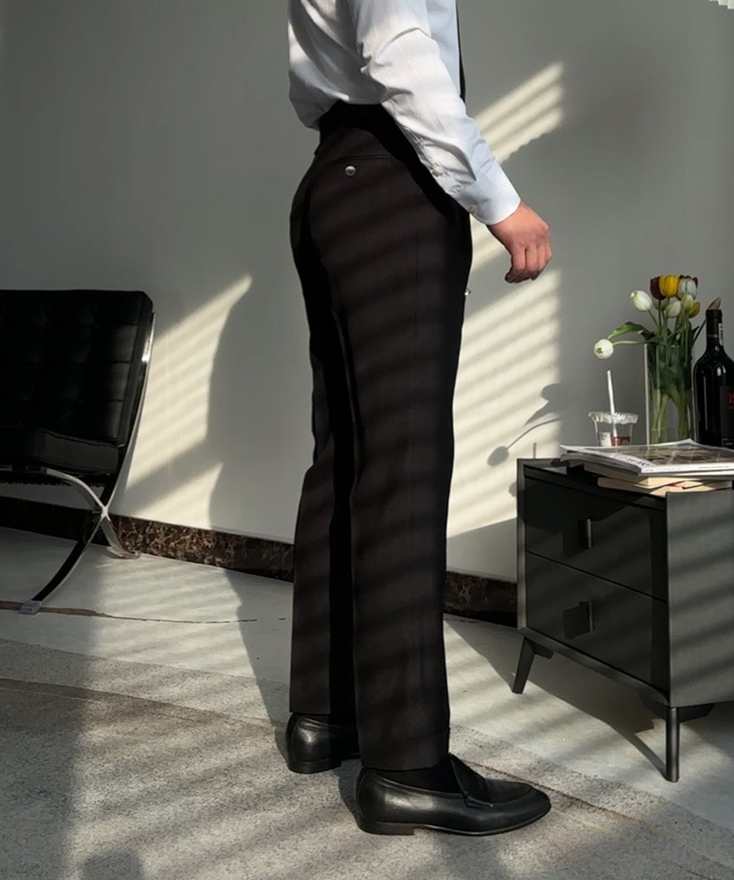 レギュラーフィット 両サイドベルト ラップウエスト サイズ調整可能 メンズ ストレート トラウザー パンツ シワになりにくい エレガント スラックス ズボン