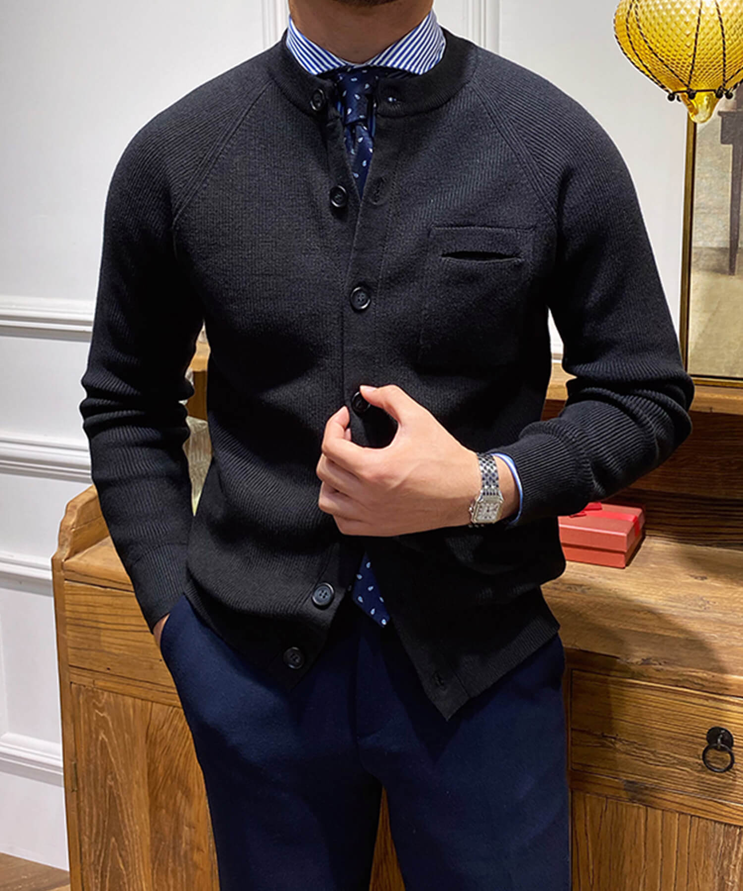 【ドラマ着用】スリムフィット リブ ニット 7つボタン ノーカラー 機能性抜群 シワになりにくい ロングスリーブ カーディガン セーター