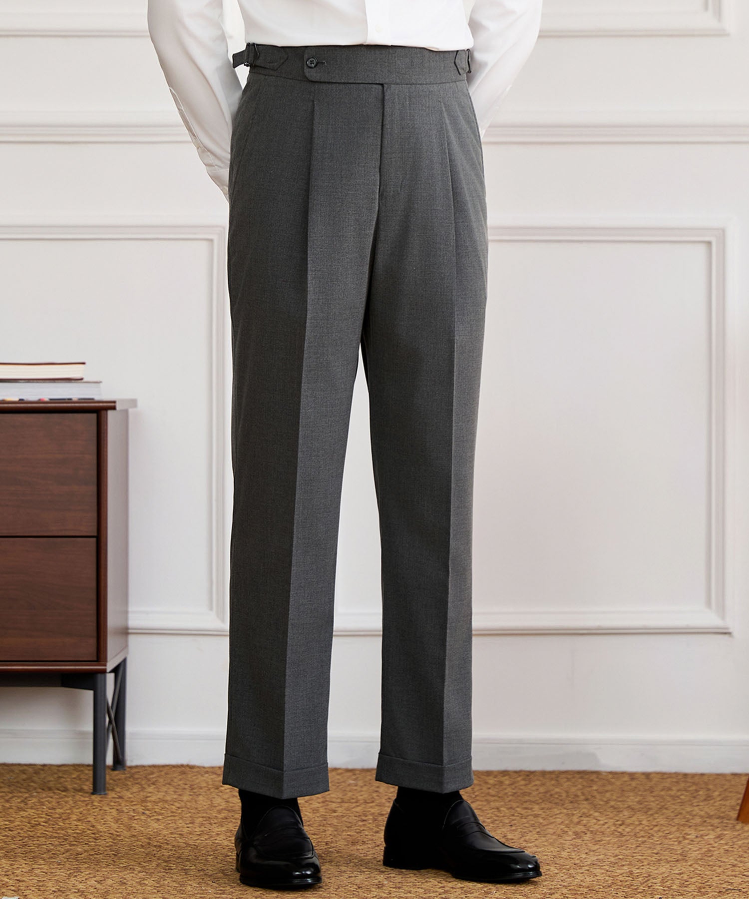 【NEW ITEM】スリムフィット シングルブレスト ノッチドラペル ベーシック スタンダード 機能性抜群 シワになりにくい エレガント スリーピース セットアップ