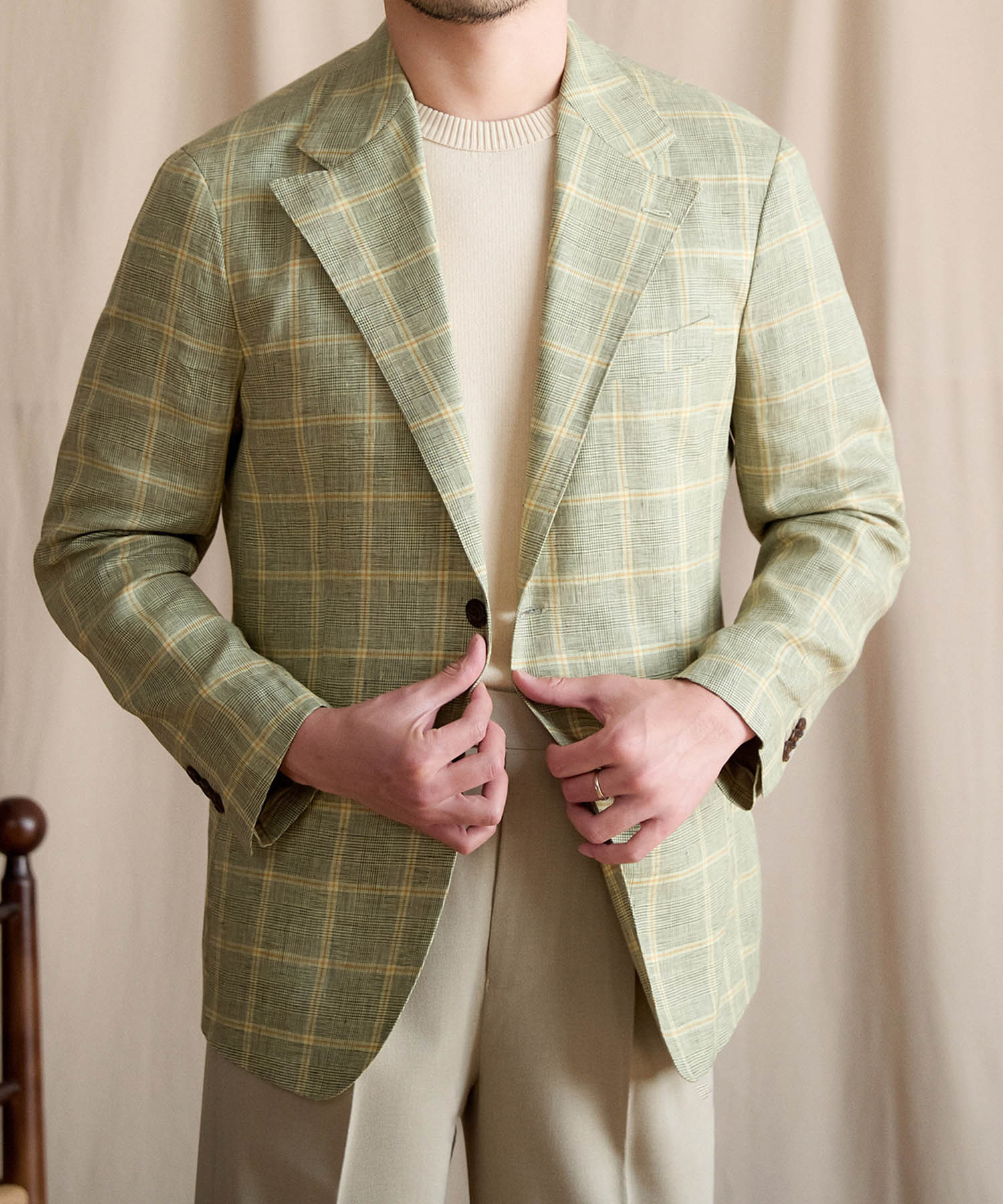 【NEW ITEM】スリムフィット シングルブレスト 2つボタン リネン 天然素材 チェック 柄 ピークドラペル 玉縁ポケット スタンダード 機能性抜群 シワになりにくい エレガント テーラード ジャケット