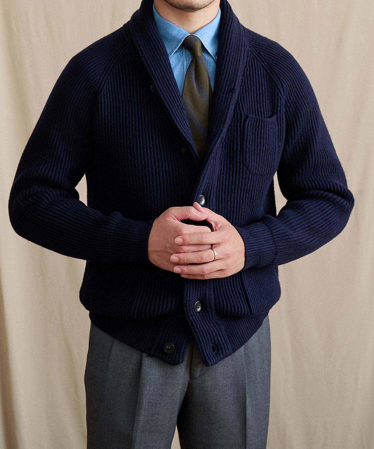 【NEW ITEM】スリムフィット 2WAY 機能性抜群 ウール 天然素材 ショールカラー ローゲージ シワになりにくい 清潔感 トップス リブ ニット セーター