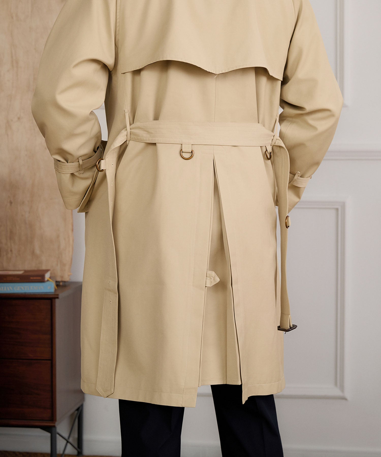 【NEW ITEM】レギュラーフィット えポーレット ガンフラップ コットンギャバジン スラッシュポケット 機能性抜群 防寒 シワになりにくい トレンチ コート