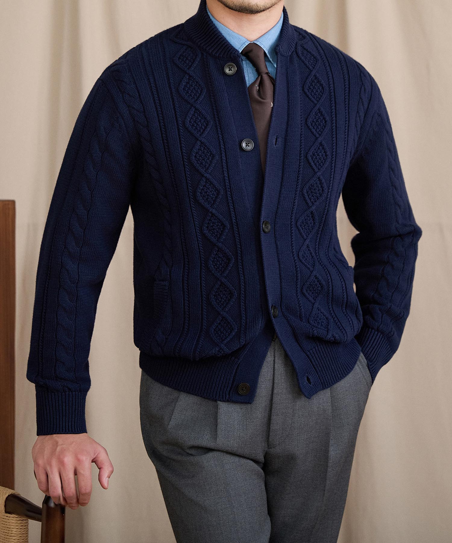 【NEW ITEM】スリムフィット 5つボタン 機能性抜群 綿 天然素材 ローゲージ シワになりにくい 清潔感 トップス リブ ニット カーディガン セーター