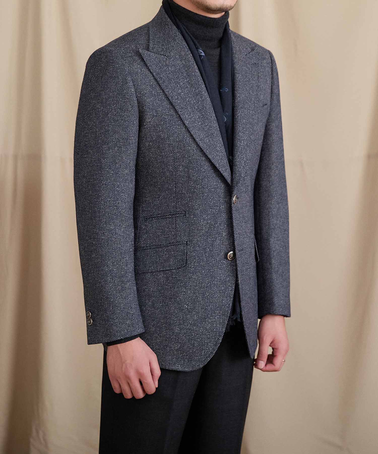 スリムフィット シングルブレスト 2つボタン メランジ調 ピークドラペル フラップポケット チェンジポケット クラシック スタンダード 機能性抜群 シワになりにくい エレガント テーラード ジャケット