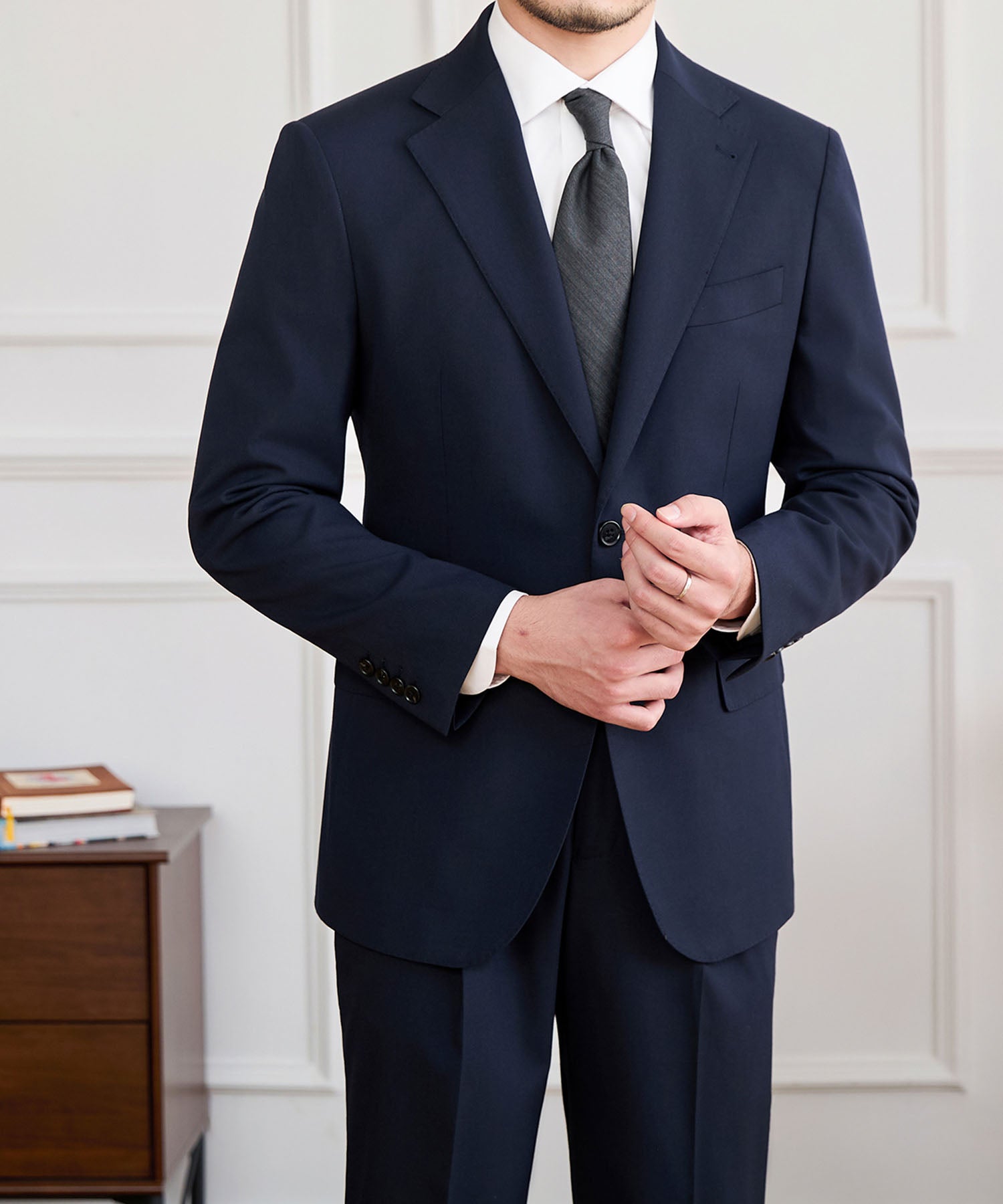 【NEW ITEM】スリムフィット シングルブレスト ノッチドラペル フラップポケット ベーシック スタンダード 機能性抜群 シワになりにくい エレガント セットアップ