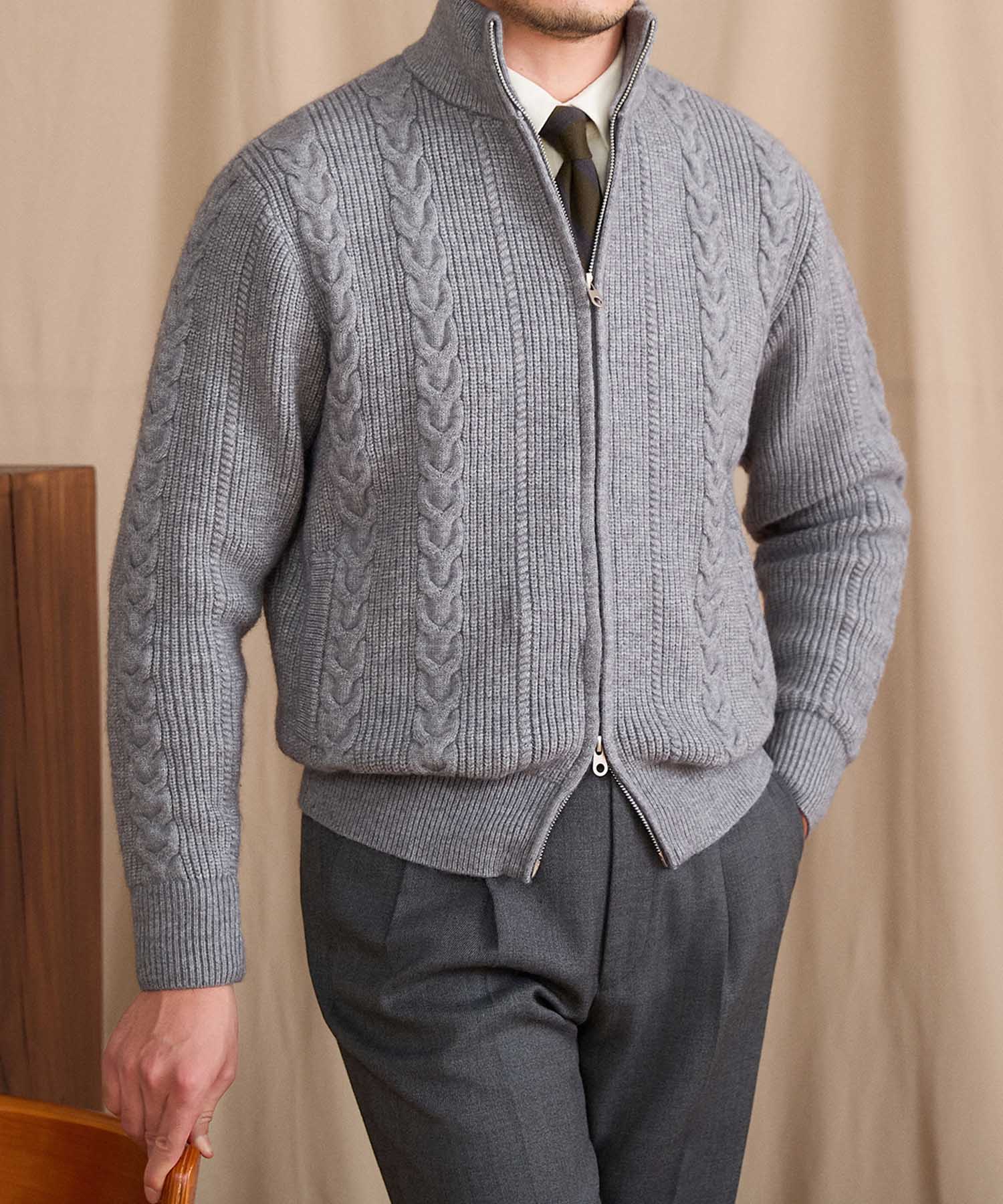 【COMING SOON】スリムフィット 2WAY 機能性抜群 オープン ジップ ケーブル編み シワになりにくい 清潔感 トップス リブ ニット セーター