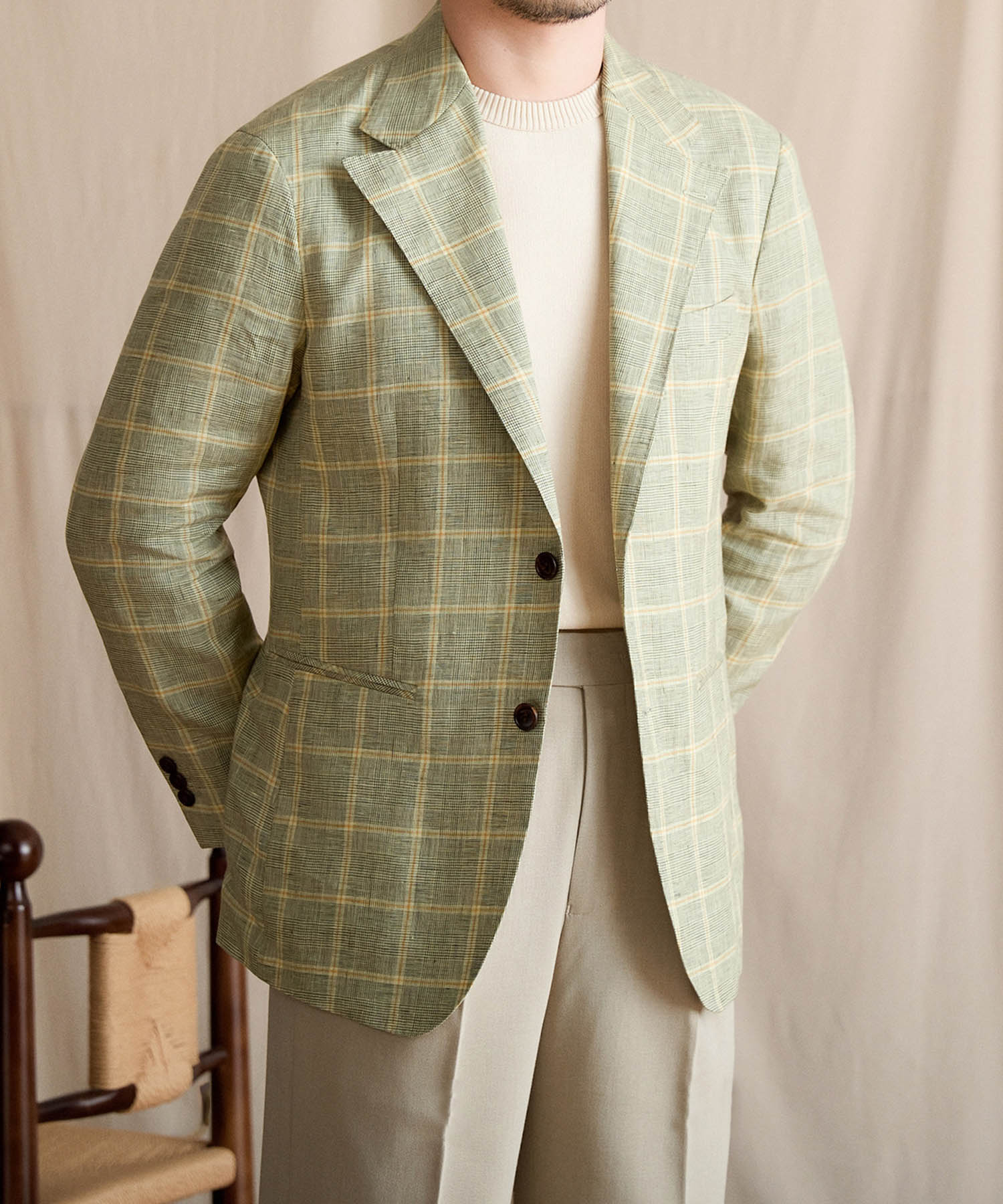 【NEW ITEM】スリムフィット シングルブレスト 2つボタン リネン 天然素材 チェック 柄 ピークドラペル 玉縁ポケット スタンダード 機能性抜群 シワになりにくい エレガント テーラード ジャケット