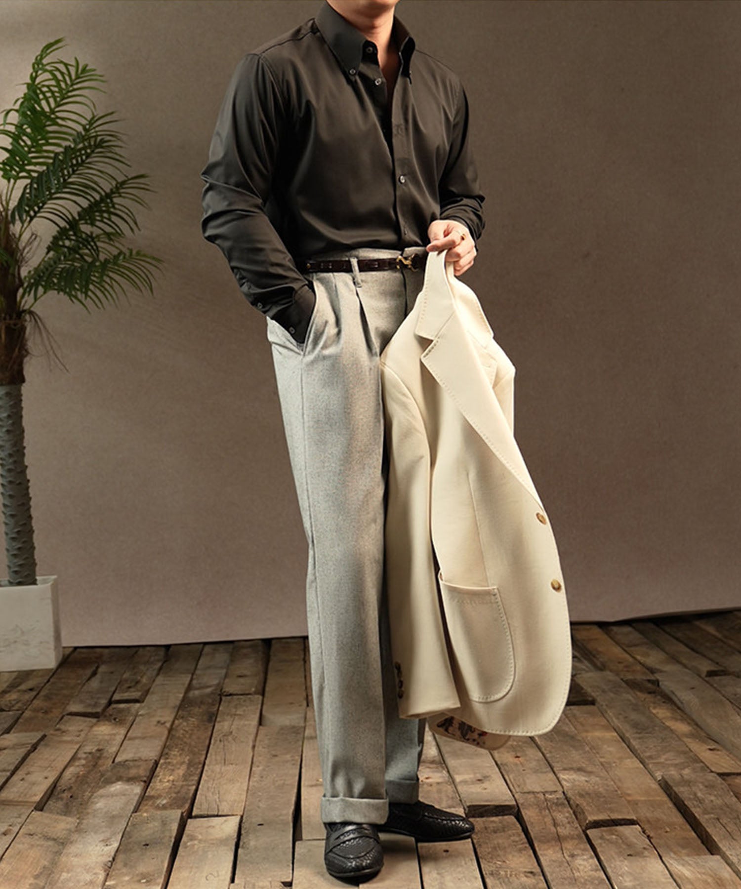 【NEW ITEM】スリムフィット ロングカラー ボタンダウン 無地 機能性抜群 シワになりにくい 清潔感 ロングスリーブ ミニマル エレガンス シャツ