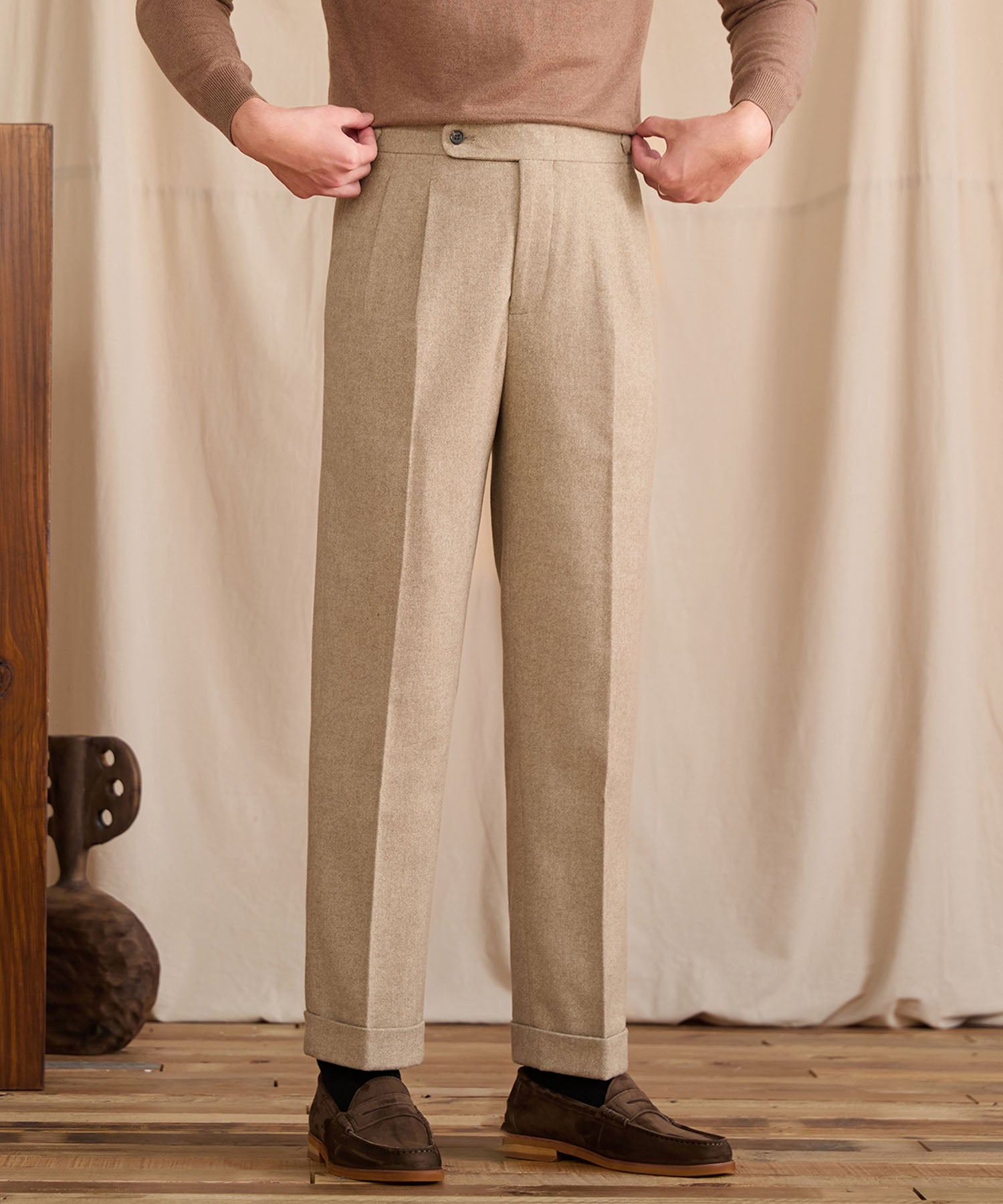 【COMING SOON】スリムフィット 1つボタン ウエストサイドベルト サイズ調整可能 ウール 保温性抜群 ツータック クリース シワになりにくい ダブル トラウザー パンツ スラックス ズボン