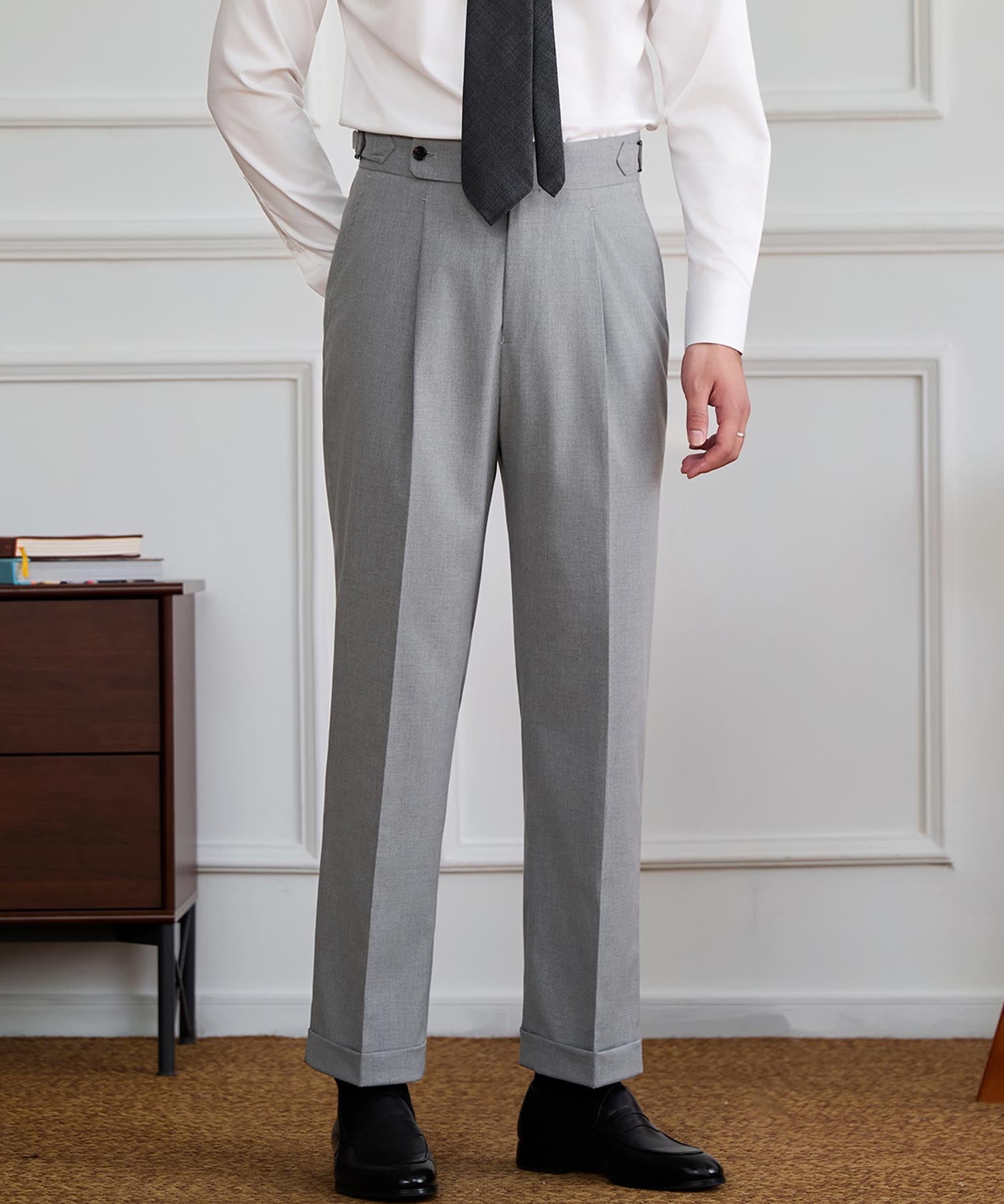 【NEW ITEM】スリムフィット 1つボタン ウエストサイドベルト ベルトレス サイズ調整可能 タック クリース シワになりにくい ダブル トラウザー パンツ スラックス ズボン