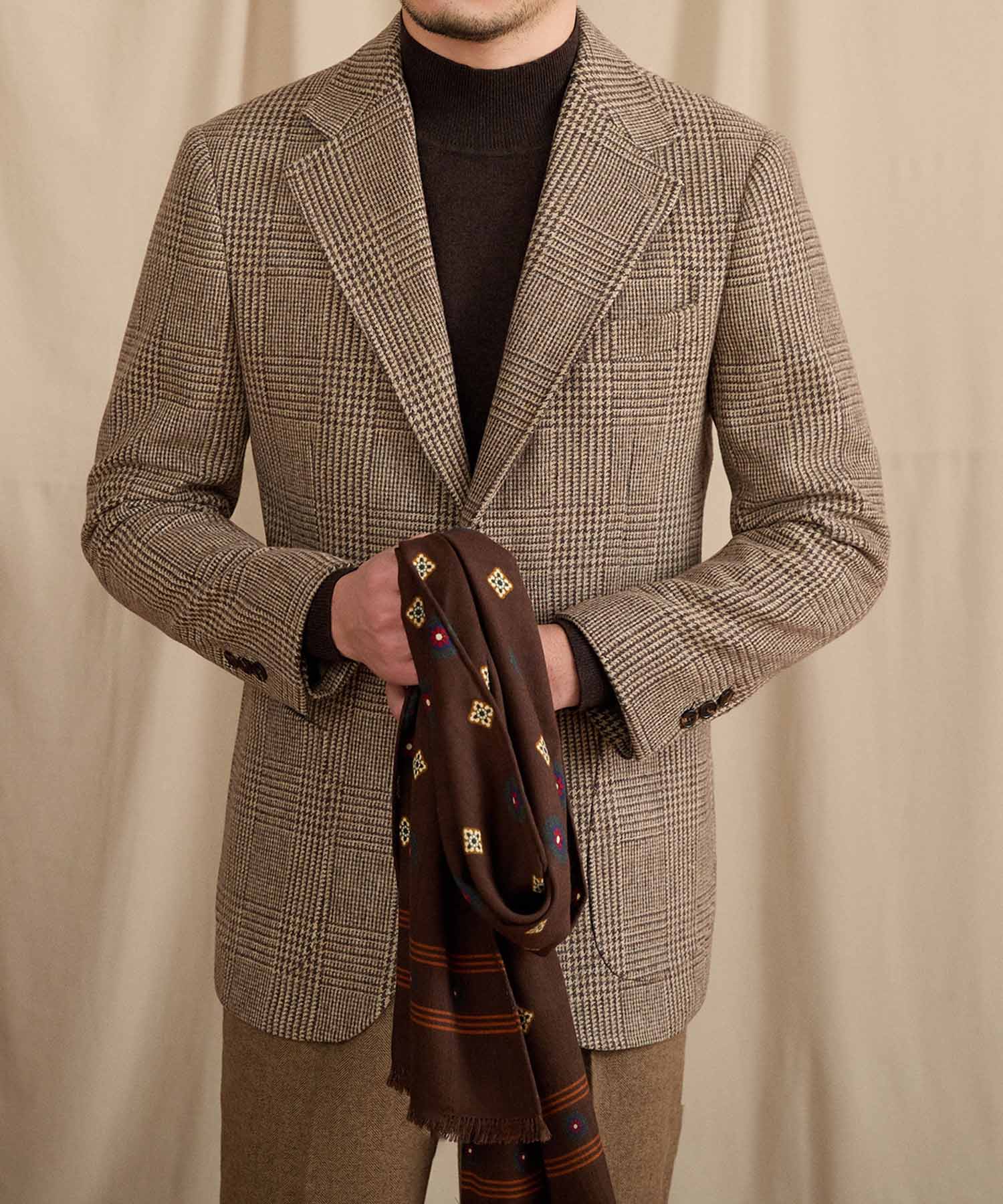 【NEW ITEM】スリムフィット ダブルブレスト 6つボタン ウール 天然素材 ピークドラペル 玉縁ポケット チェンジポケット ピンストライプ クラシック スタンダード 機能性抜群 シワになりにくい エレガント テーラード ジャケット