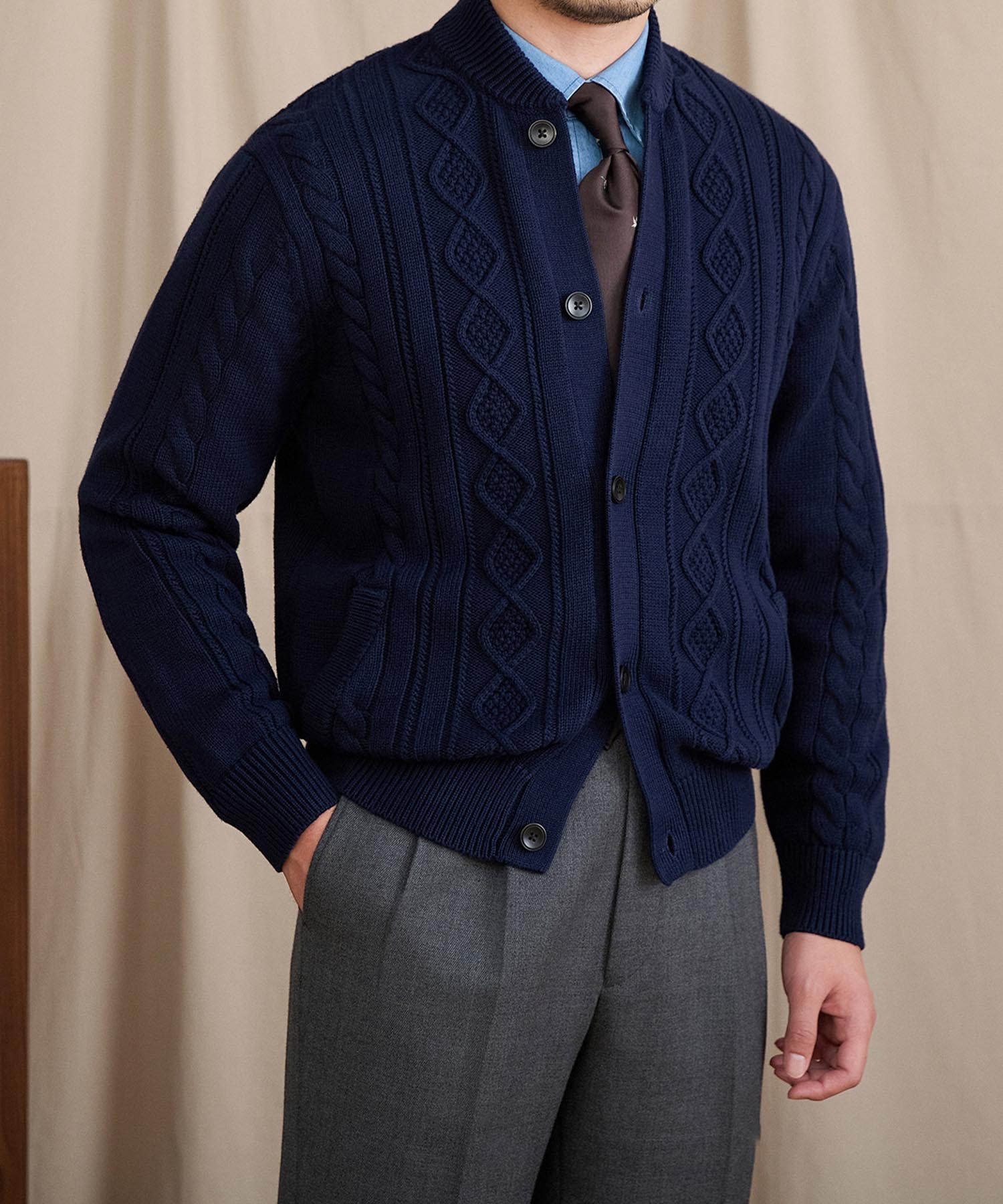 【NEW ITEM】スリムフィット 5つボタン 機能性抜群 綿 天然素材 ローゲージ シワになりにくい 清潔感 トップス リブ ニット カーディガン セーター