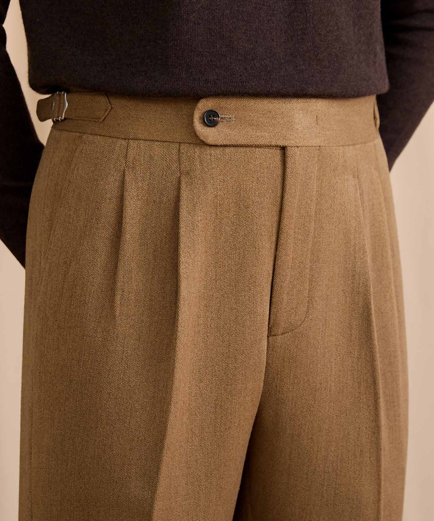 【NEW ITEM】スリムフィット 1つボタン ウエストサイドベルト サイズ調整可能 ウール ツータック クリース シワになりにくい ダブル トラウザー パンツ スラックス ズボン