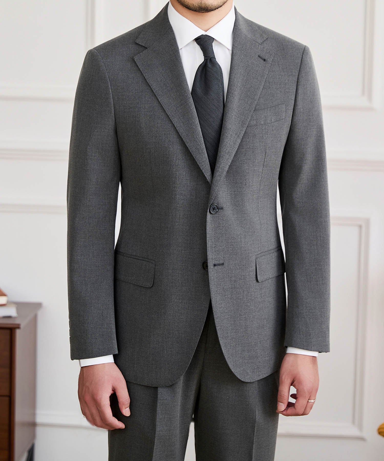 【NEW ITEM】スリムフィット シングルブレスト ノッチドラペル フラップポケット ベーシック スタンダード 機能性抜群 シワになりにくい エレガント セットアップ