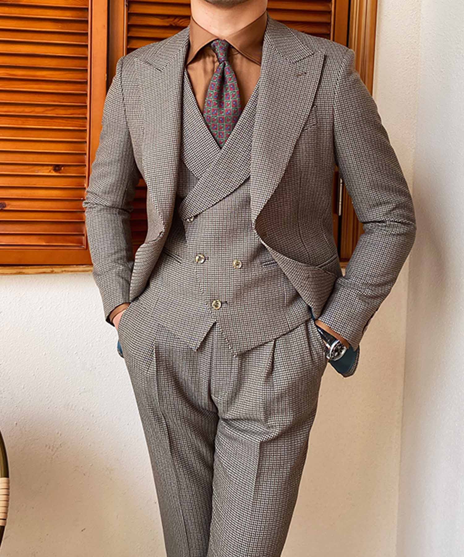 スリムフィット シングルブレスト ピークドラペル ジャケット 2つボタン フラップポケット 変型 ダブルブレスト ベスト 千鳥格子 機能性抜群 シワになりにくい エレガント テーラード スリーピース セットアップ