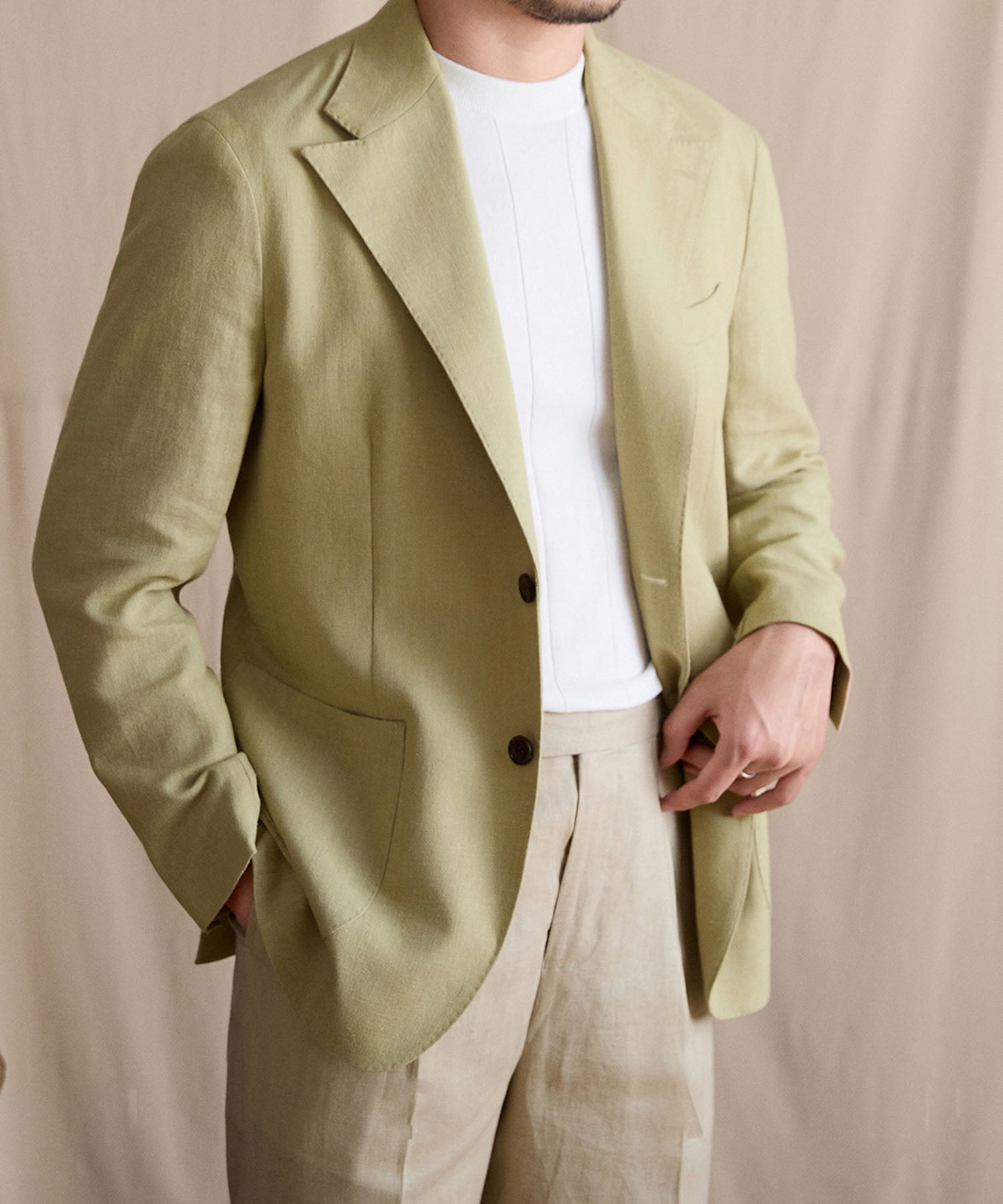 【NEW ITEM】スリムフィット シングルブレスト 2つボタン リネン 天然素材 ノッチドラペル パッチポケット クラシック スタンダード 機能性抜群 シワになりにくい エレガント テーラード ジャケット