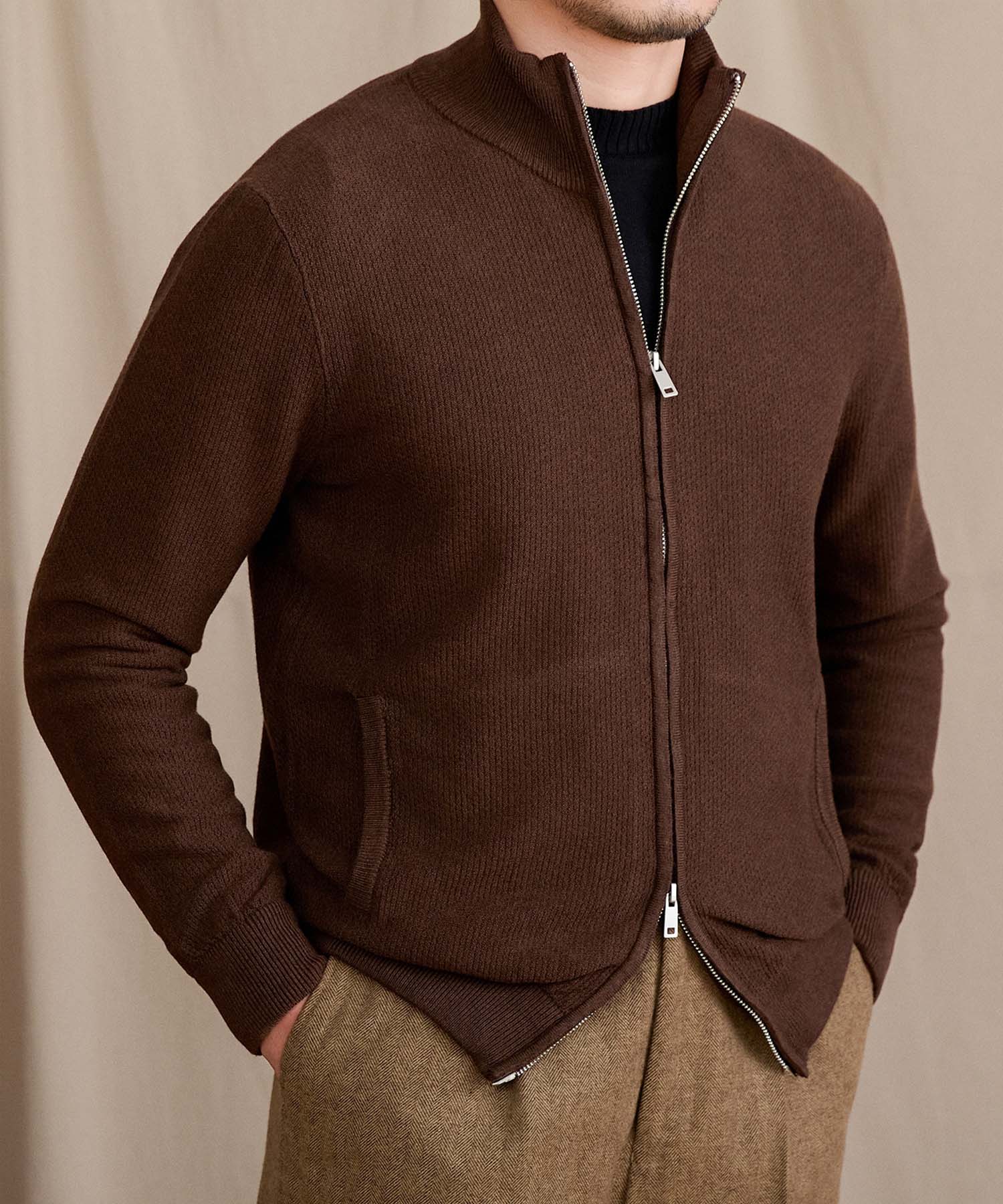 【NEW ITEM】スリムフィット 2WAY 機能性抜群 ウール 天然素材 オープン ジップ ハイゲージ シワになりにくい 清潔感 トップス リブ ニット セーター