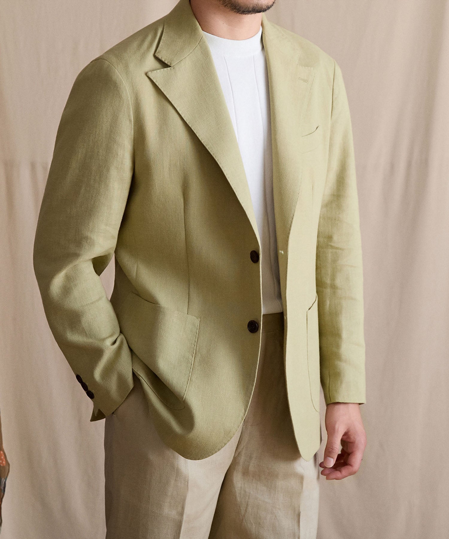 【NEW ITEM】スリムフィット シングルブレスト 2つボタン リネン 天然素材 ノッチドラペル パッチポケット クラシック スタンダード 機能性抜群 シワになりにくい エレガント テーラード ジャケット