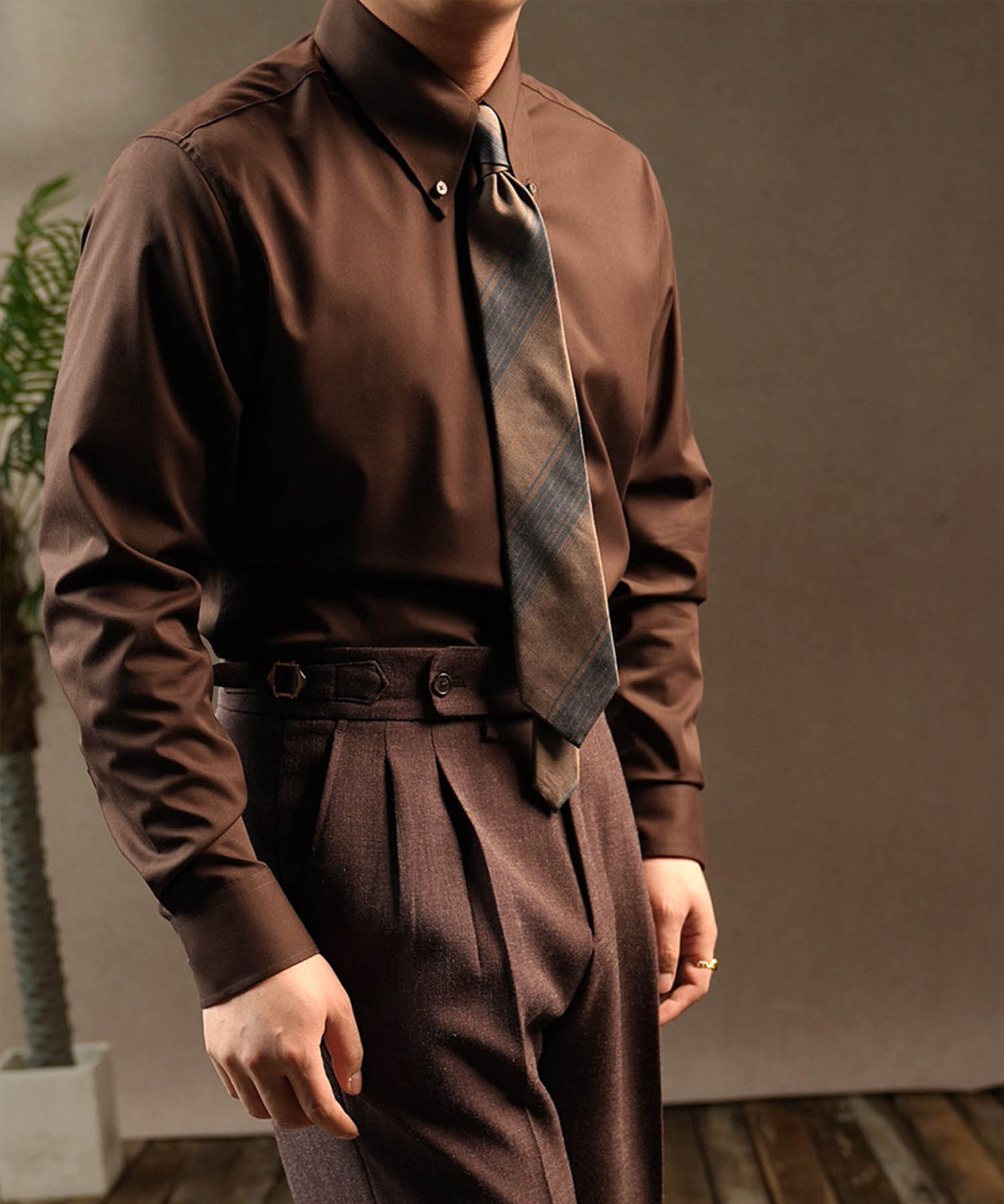 【NEW ITEM】スリムフィット ロングカラー ボタンダウン 無地 機能性抜群 シワになりにくい 清潔感 ロングスリーブ ミニマル エレガンス シャツ