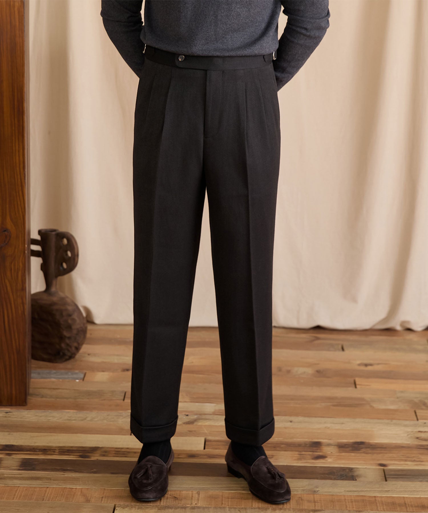 【NEW ITEM】スリムフィット 1つボタン ウエストサイドベルト サイズ調整可能 ウール ツータック クリース シワになりにくい ダブル トラウザー パンツ スラックス ズボン