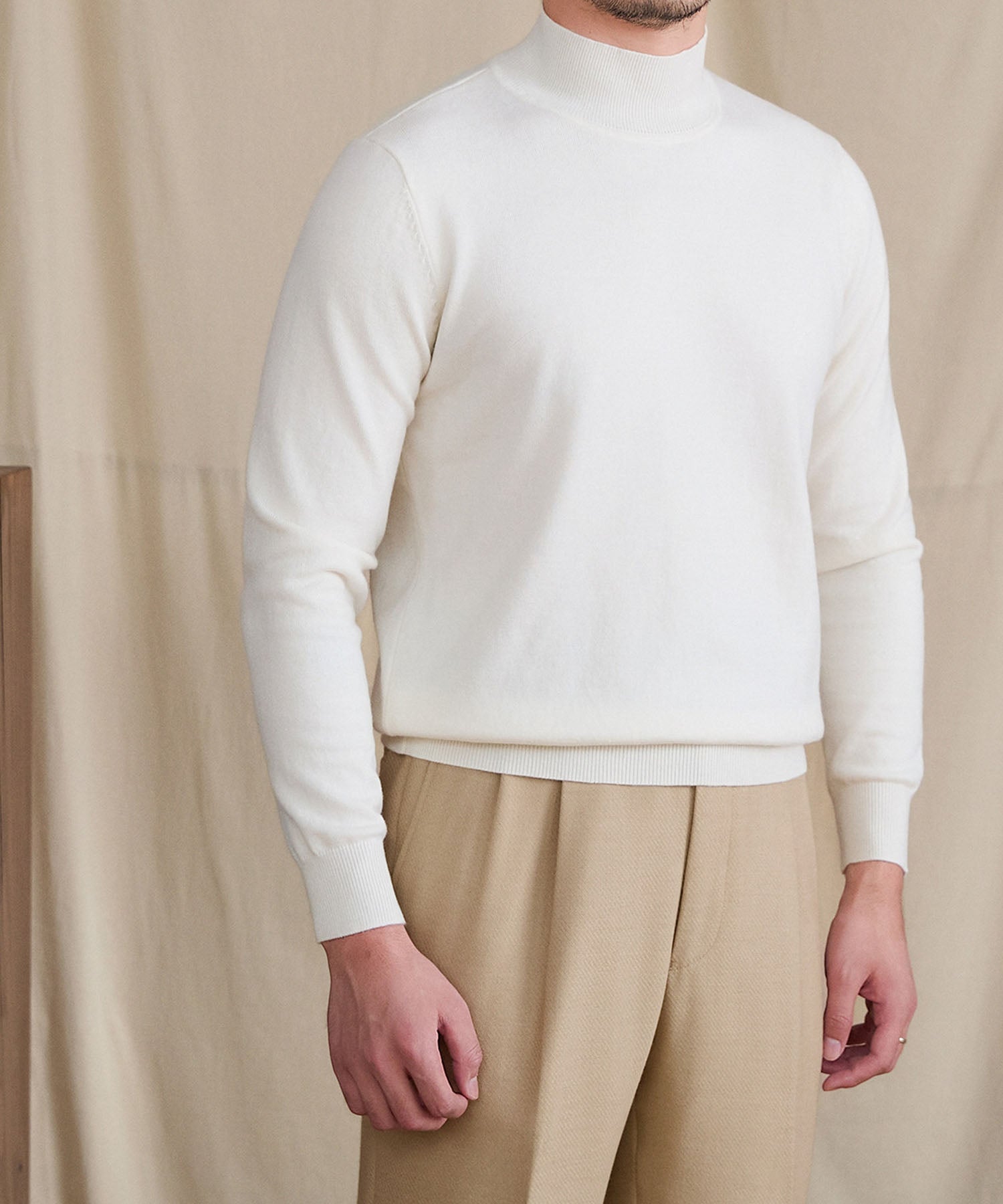 【NEW ITEM】スリムフィット リブ ニット ウール 天然素材 ベーシック 機能性抜群 シワになりにくい モックネック ハイネック ロングスリーブ ニット セーター