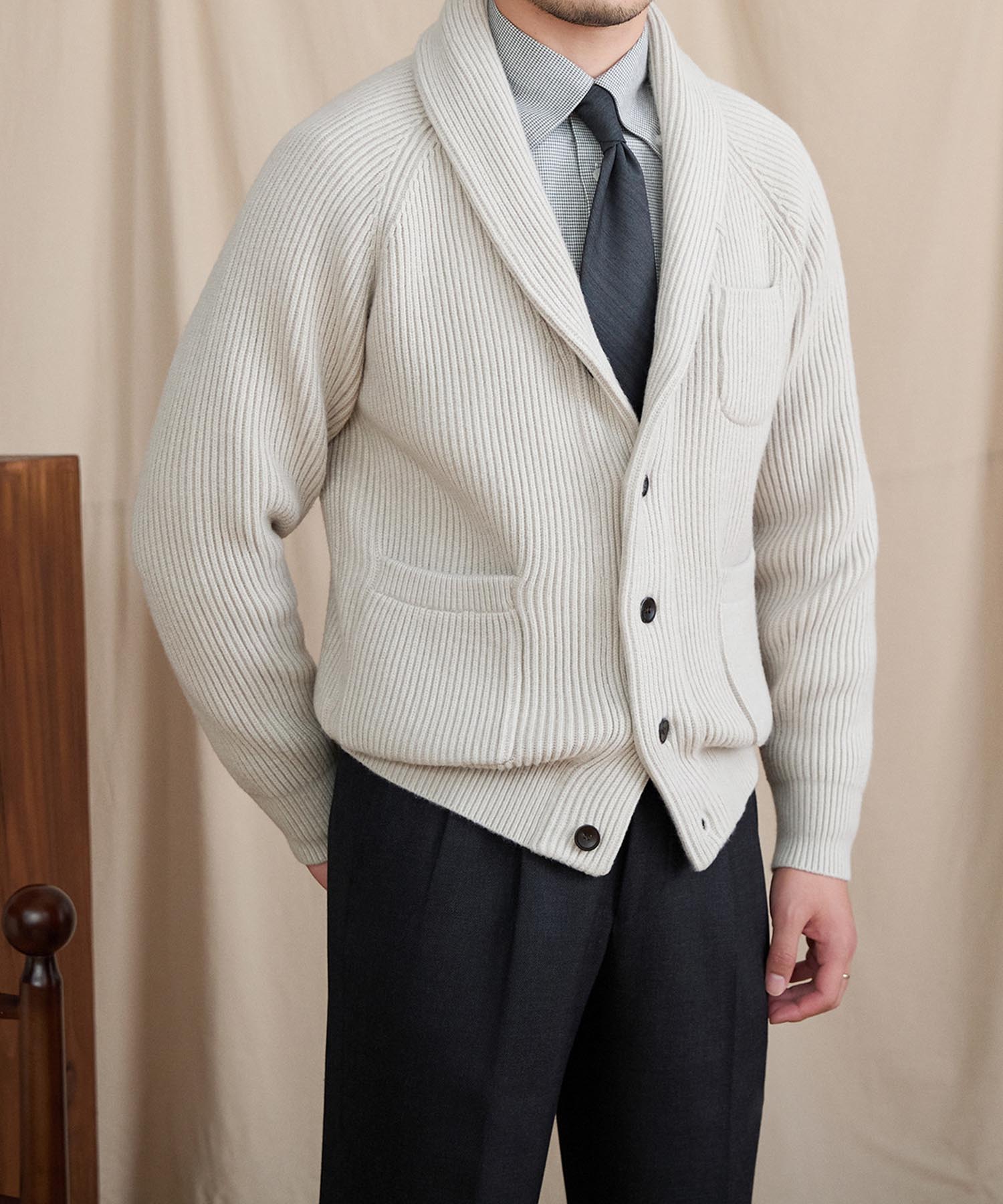 【NEW ITEM】スリムフィット 2WAY 機能性抜群 ウール 天然素材 ショールカラー ローゲージ シワになりにくい 清潔感 トップス リブ ニット セーター