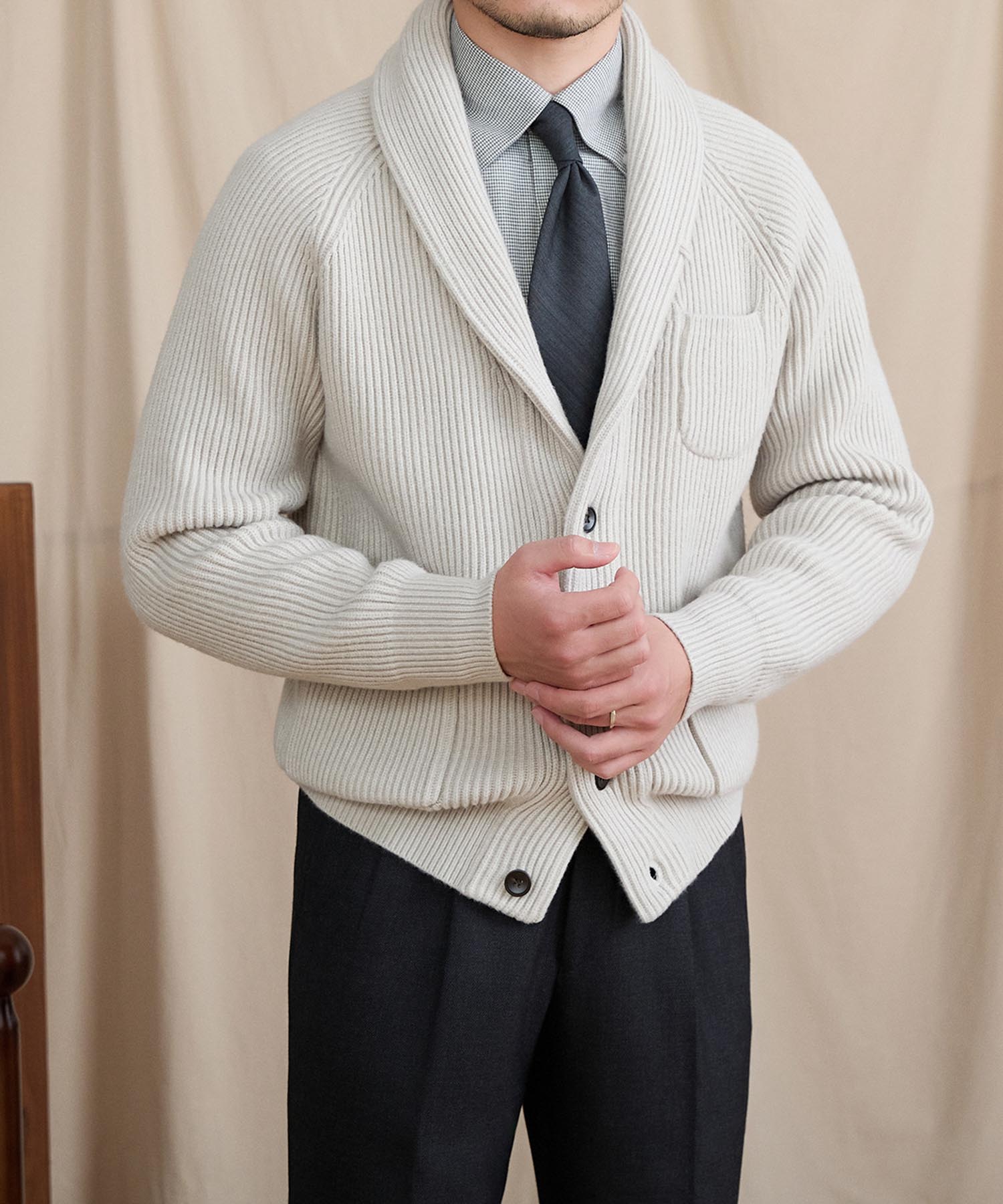 【NEW ITEM】スリムフィット 2WAY 機能性抜群 ウール 天然素材 ショールカラー ローゲージ シワになりにくい 清潔感 トップス リブ ニット セーター