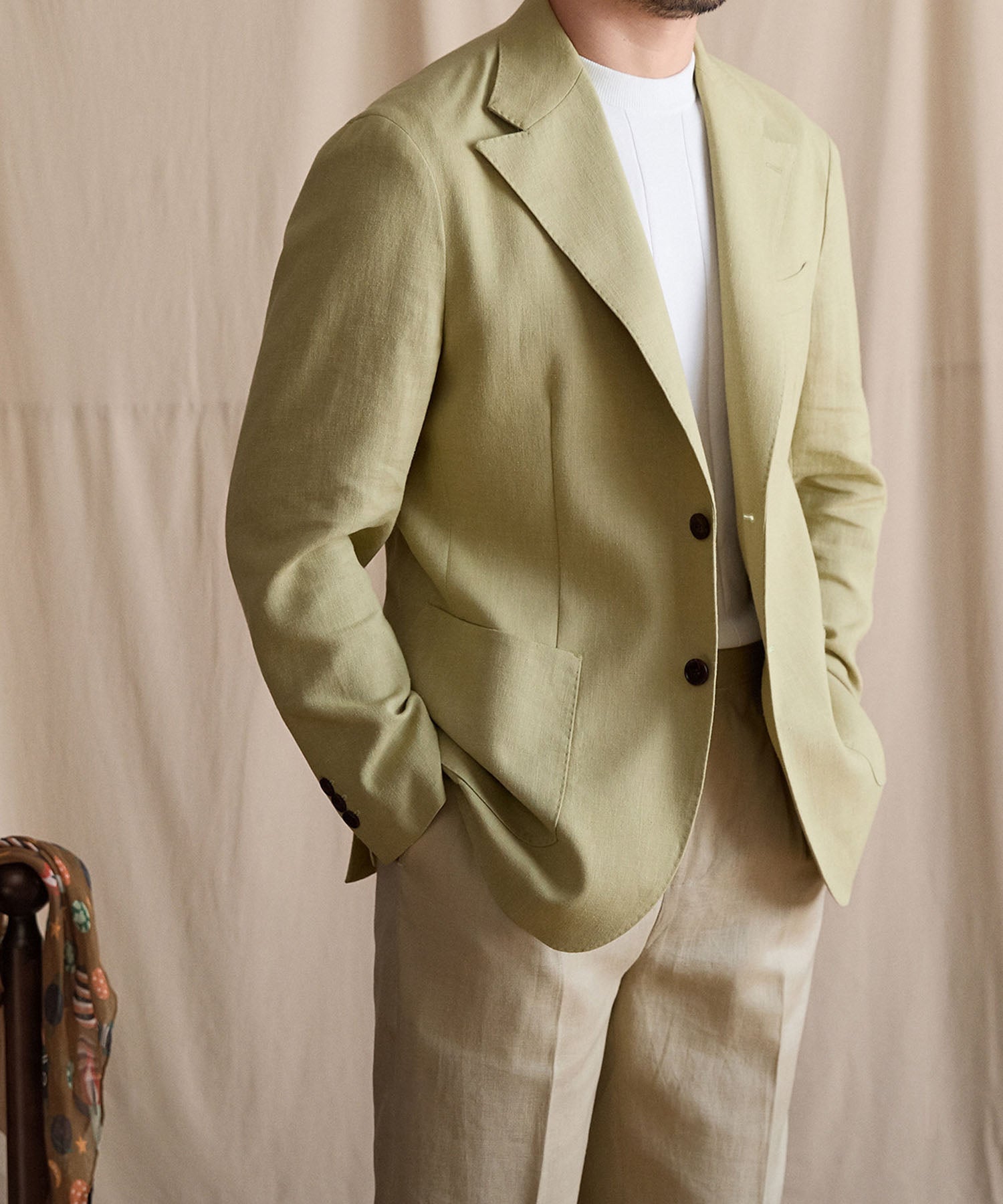 【NEW ITEM】スリムフィット シングルブレスト 2つボタン リネン 天然素材 ノッチドラペル パッチポケット クラシック スタンダード 機能性抜群 シワになりにくい エレガント テーラード ジャケット